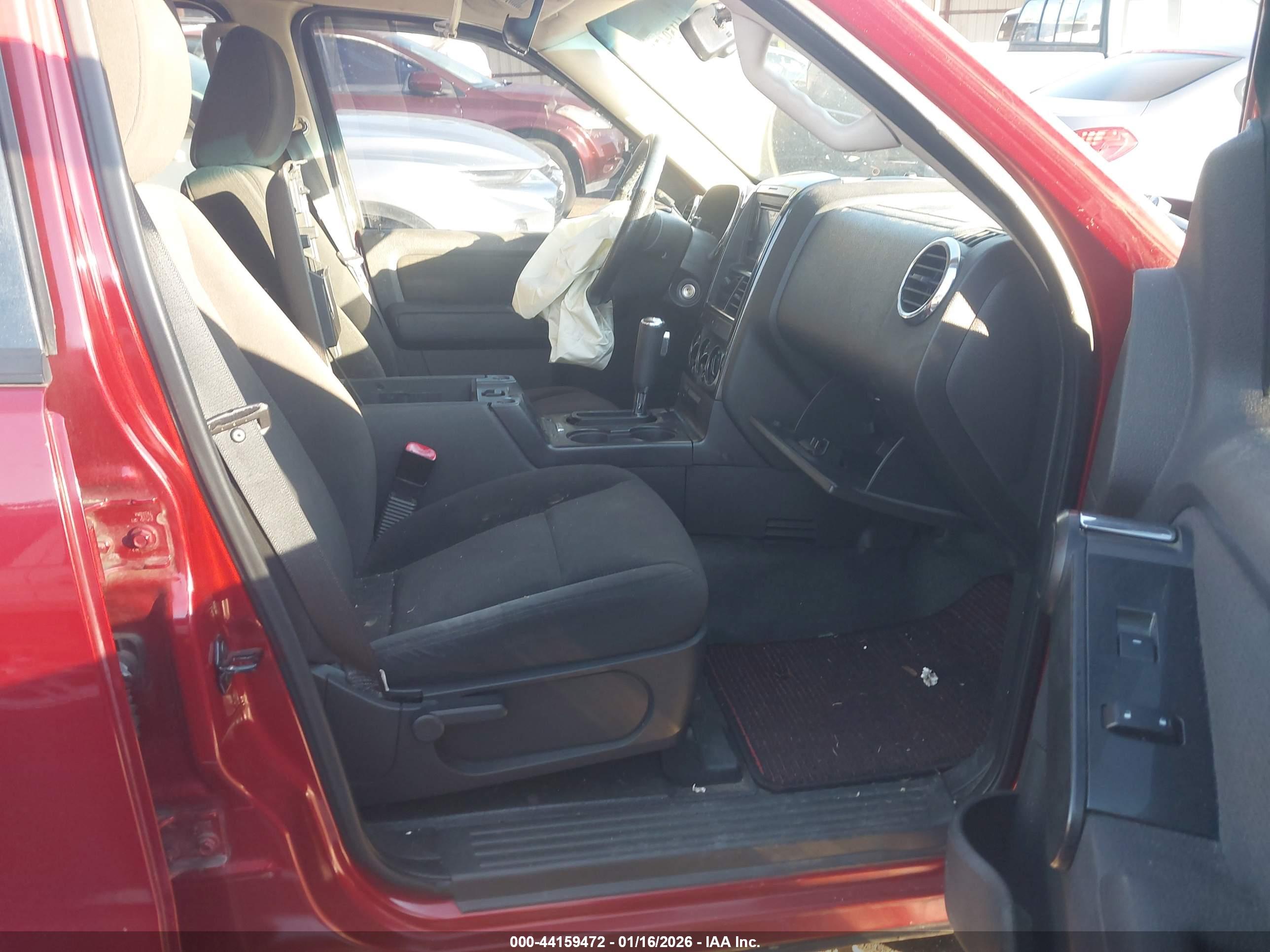 FORD EXPLORER image 5