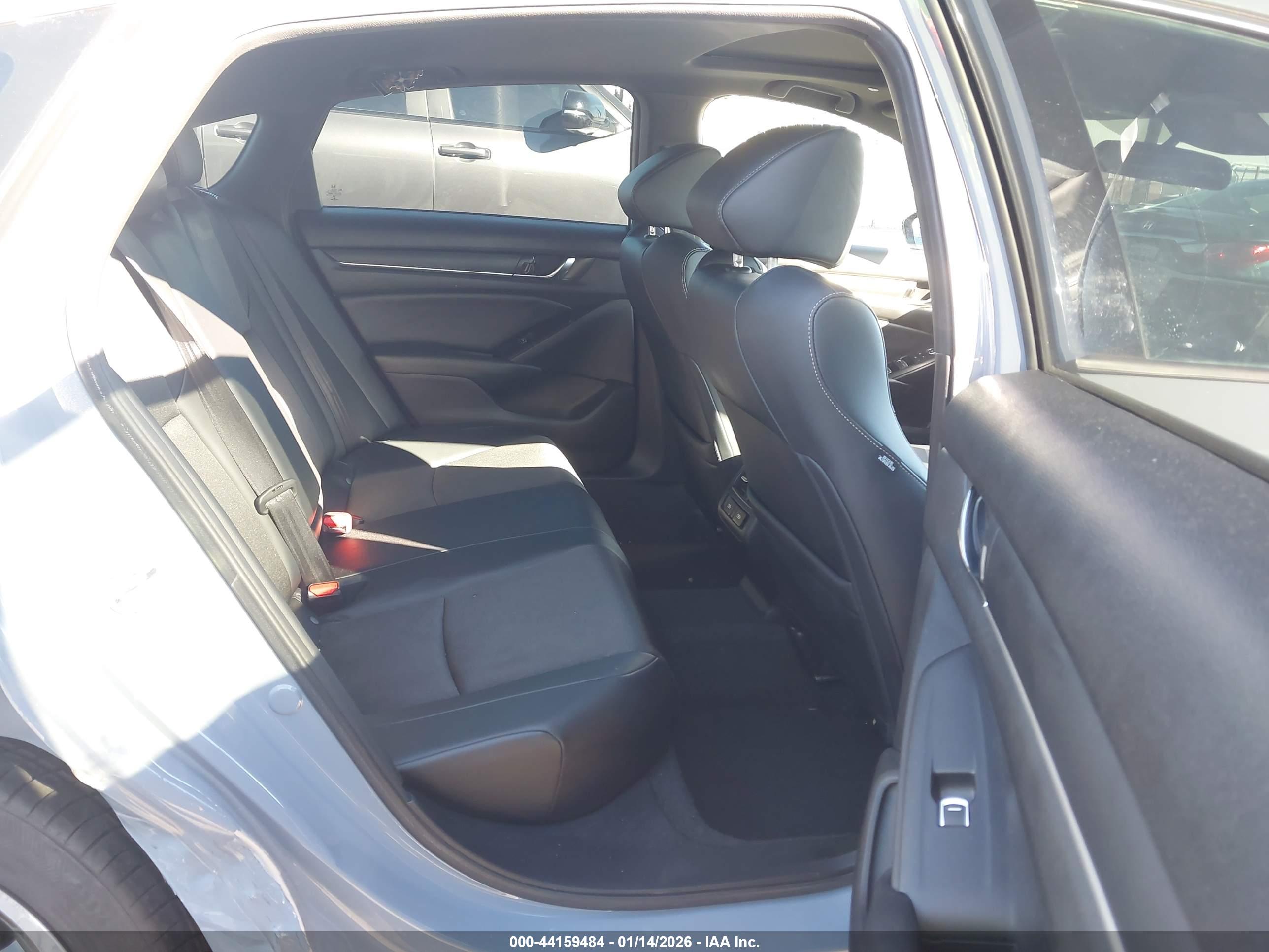 HONDA ACCORD image 8