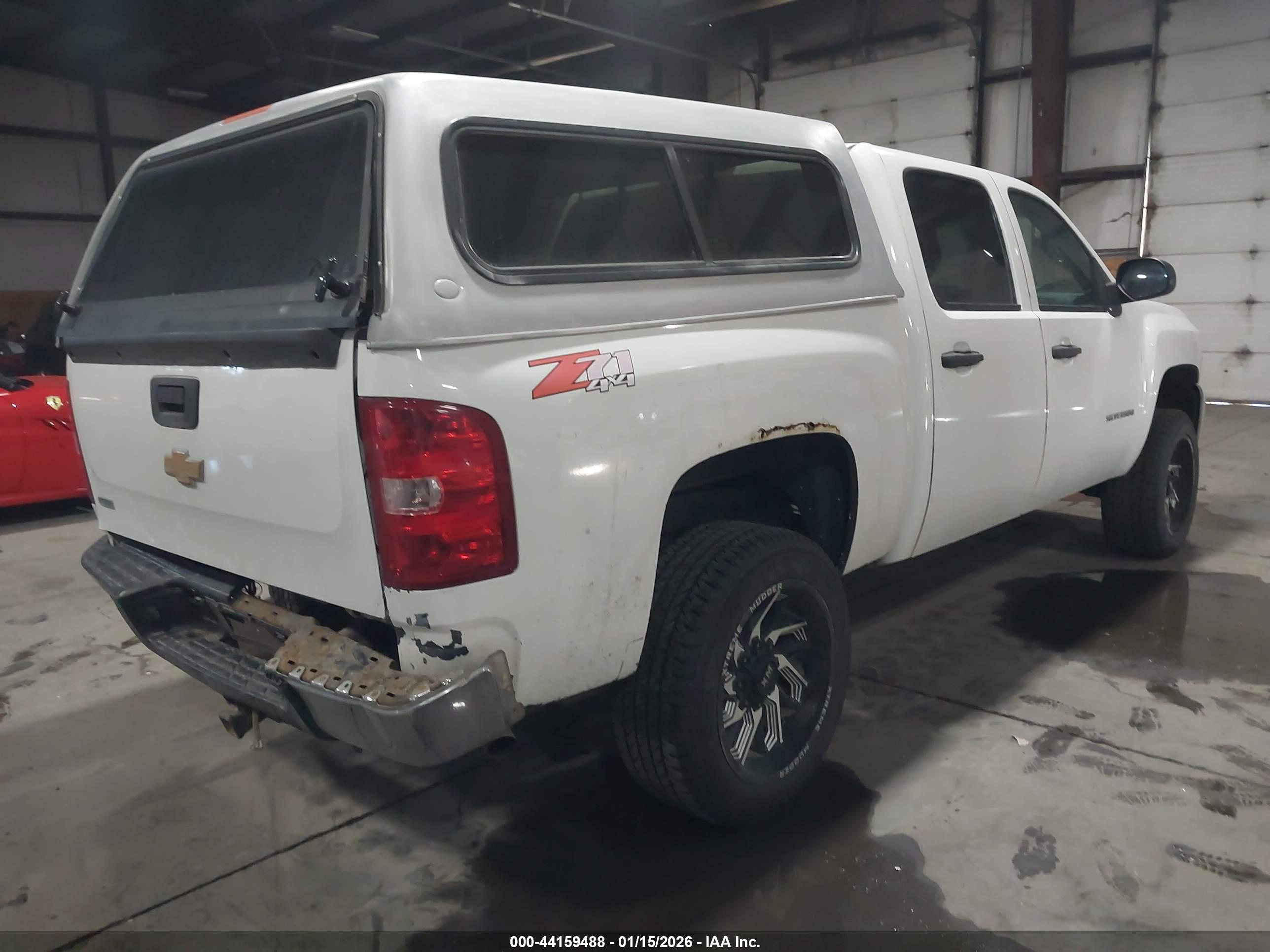 CHEVROLET SILVERADO image 4