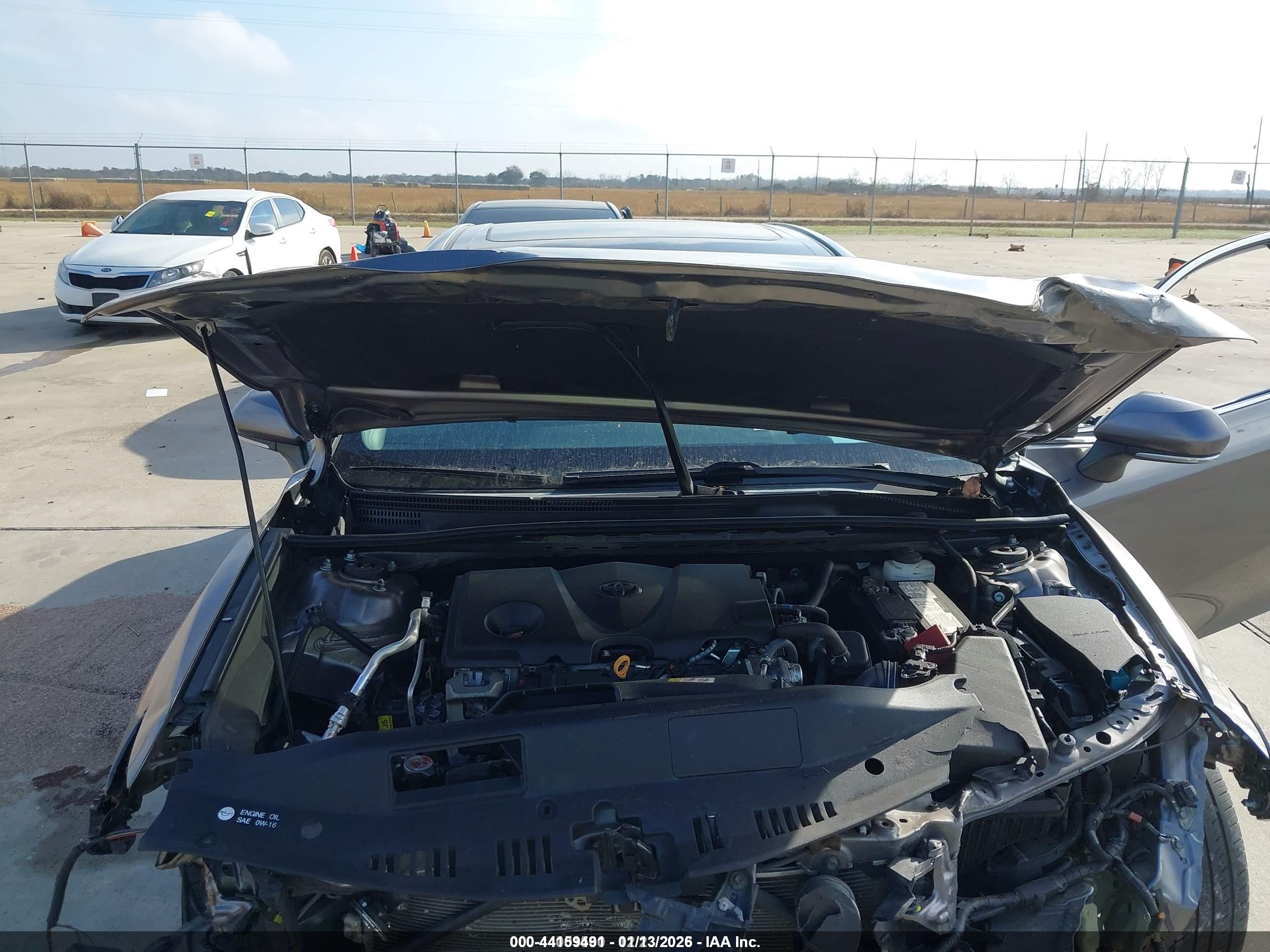 TOYOTA CAMRY image 10
