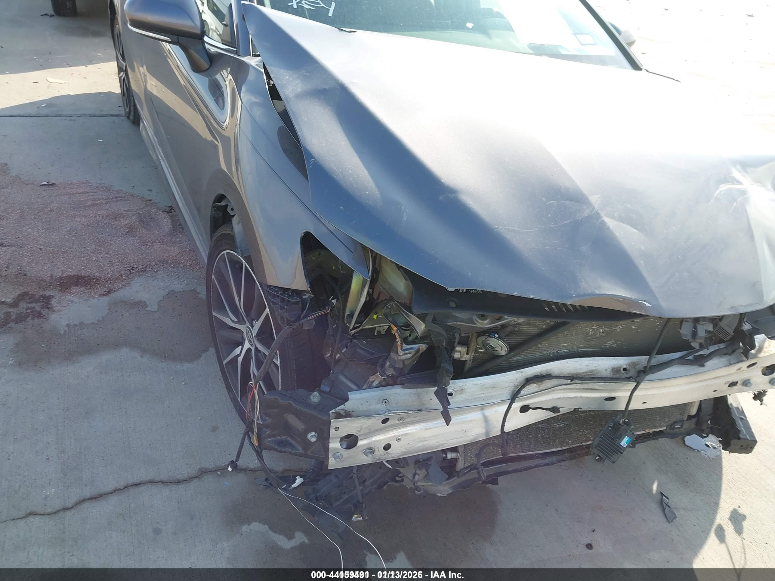 TOYOTA CAMRY image 6
