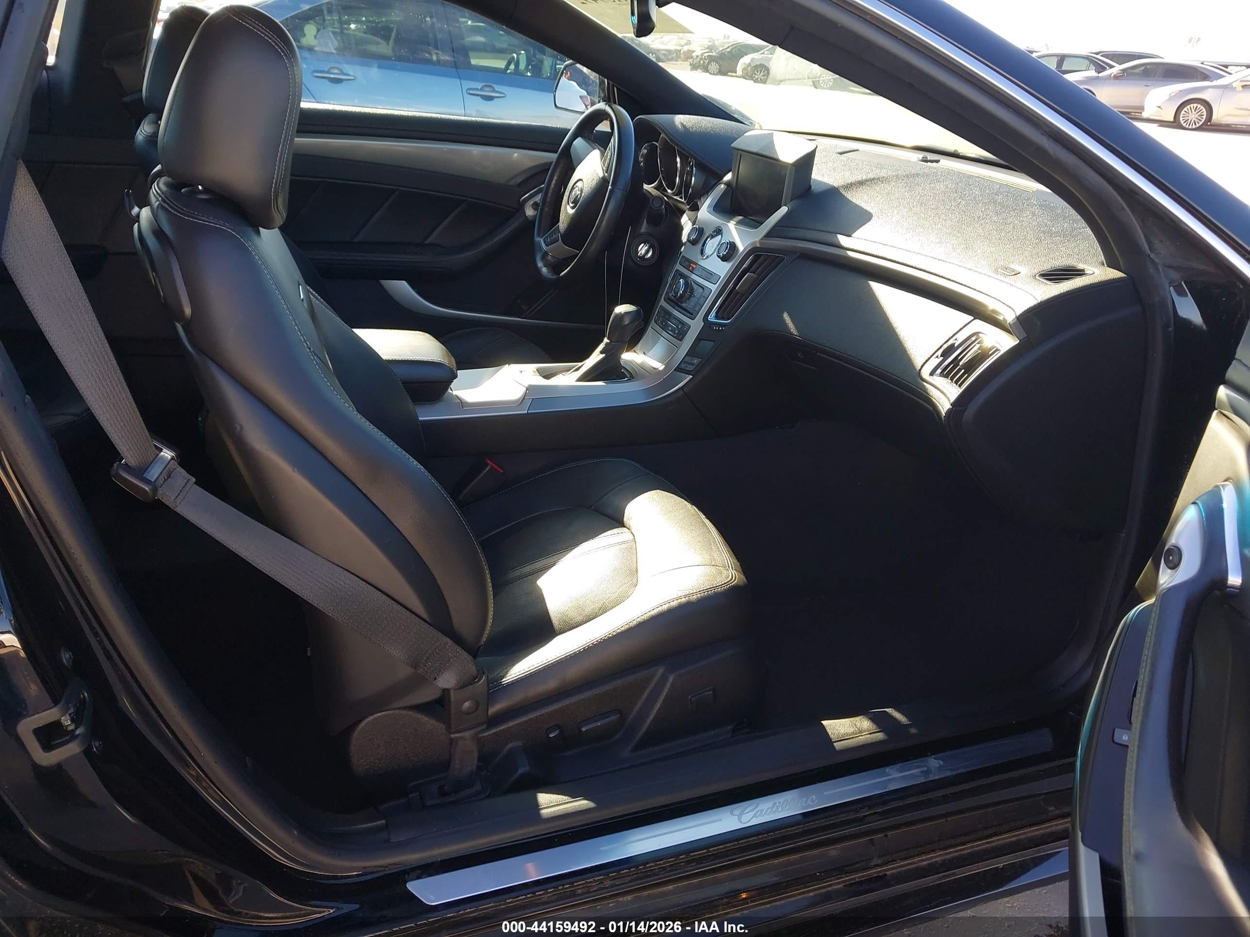 CADILLAC CTS image 5