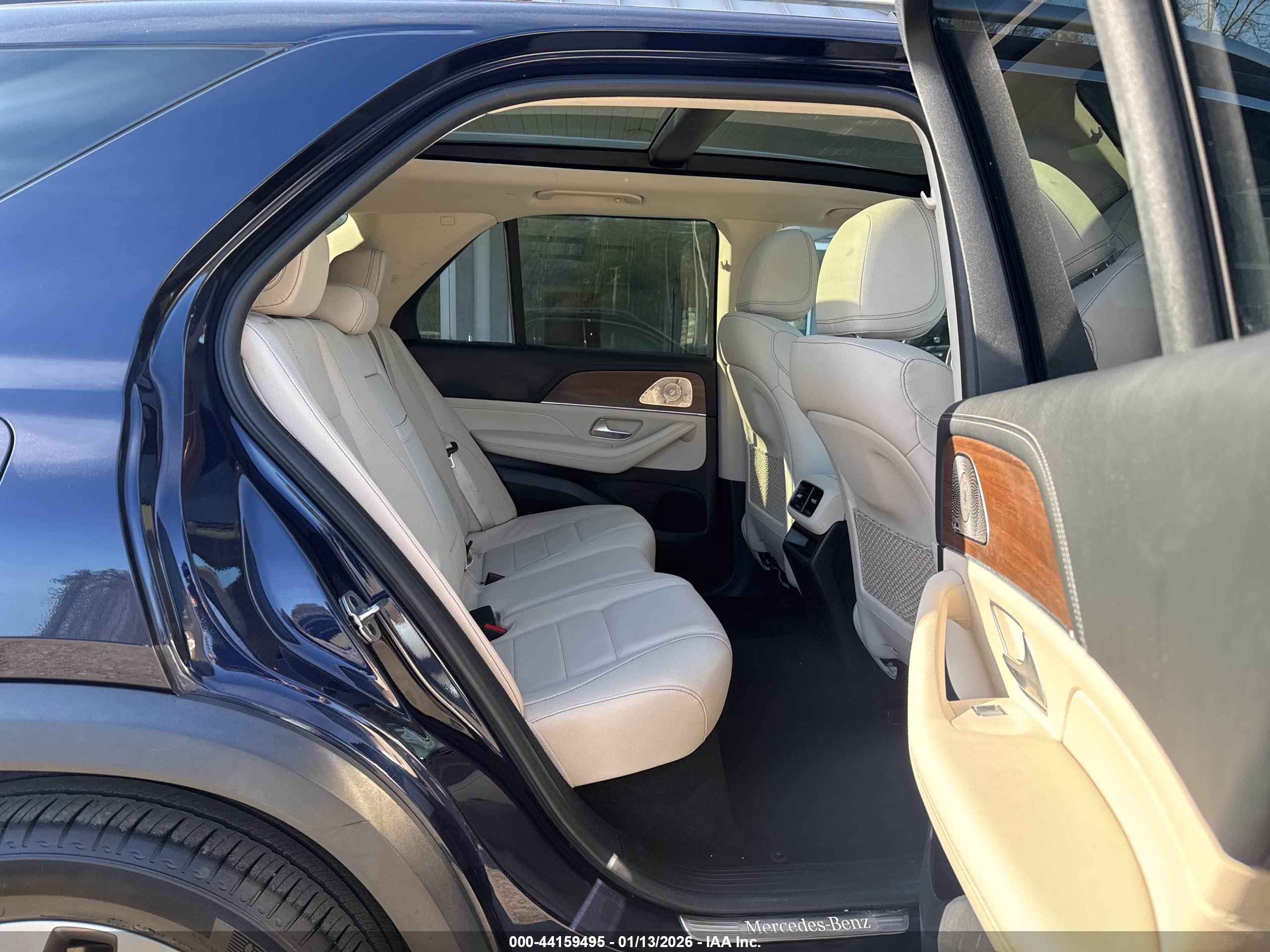 MERCEDES-BENZ GLE image 8