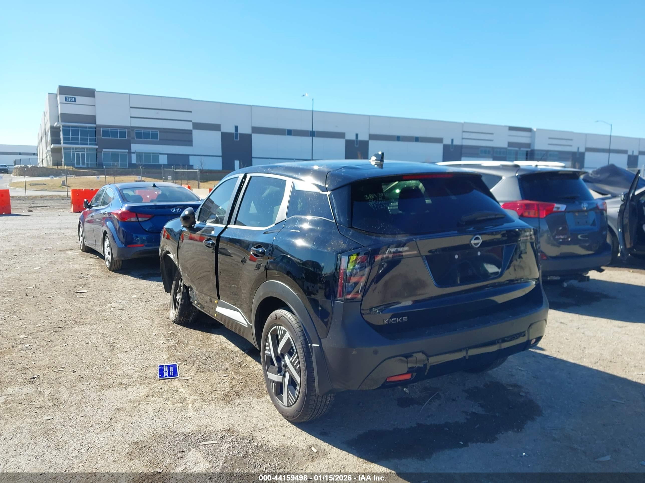 NISSAN KICKS image 3