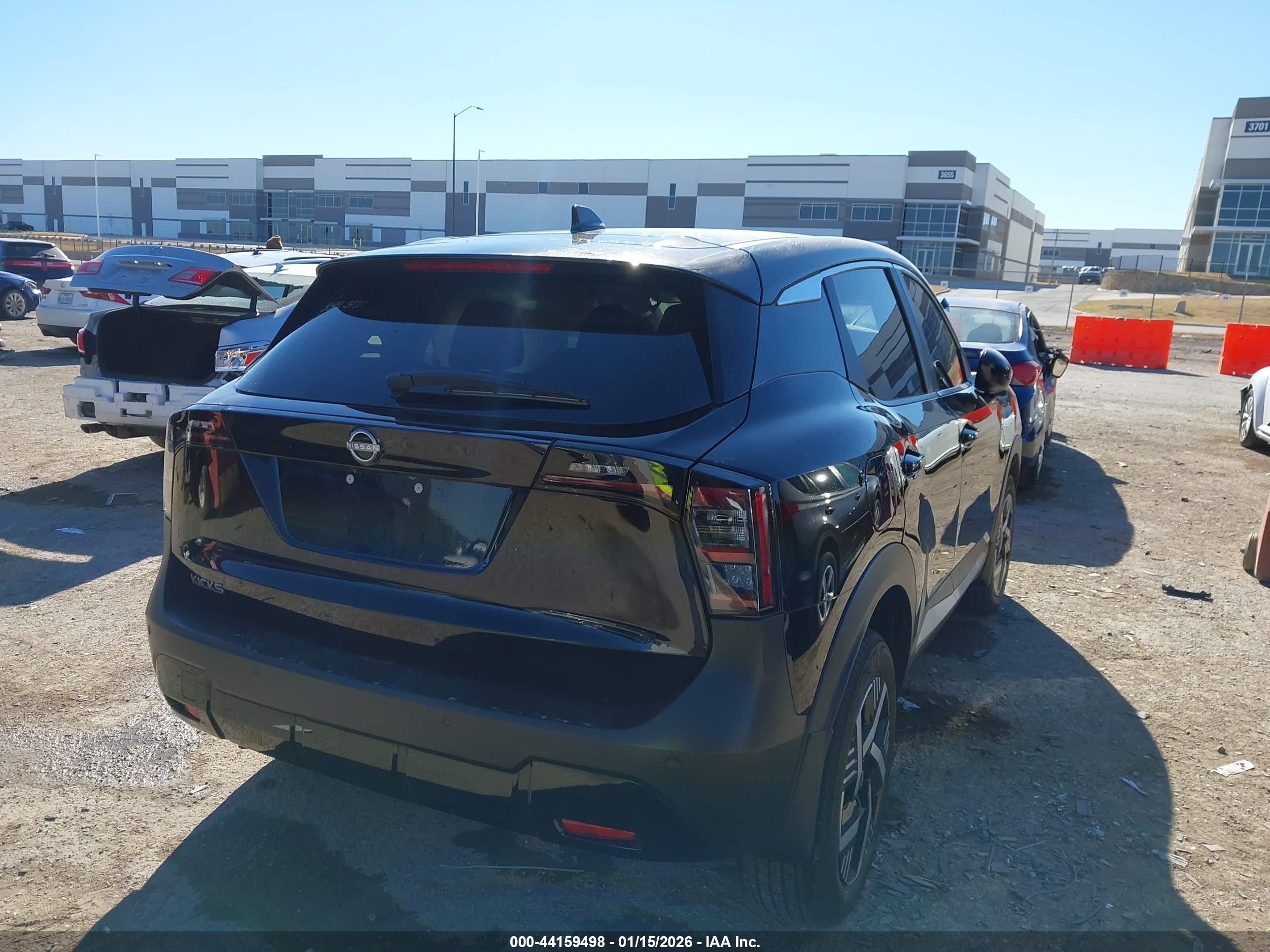 NISSAN KICKS image 4