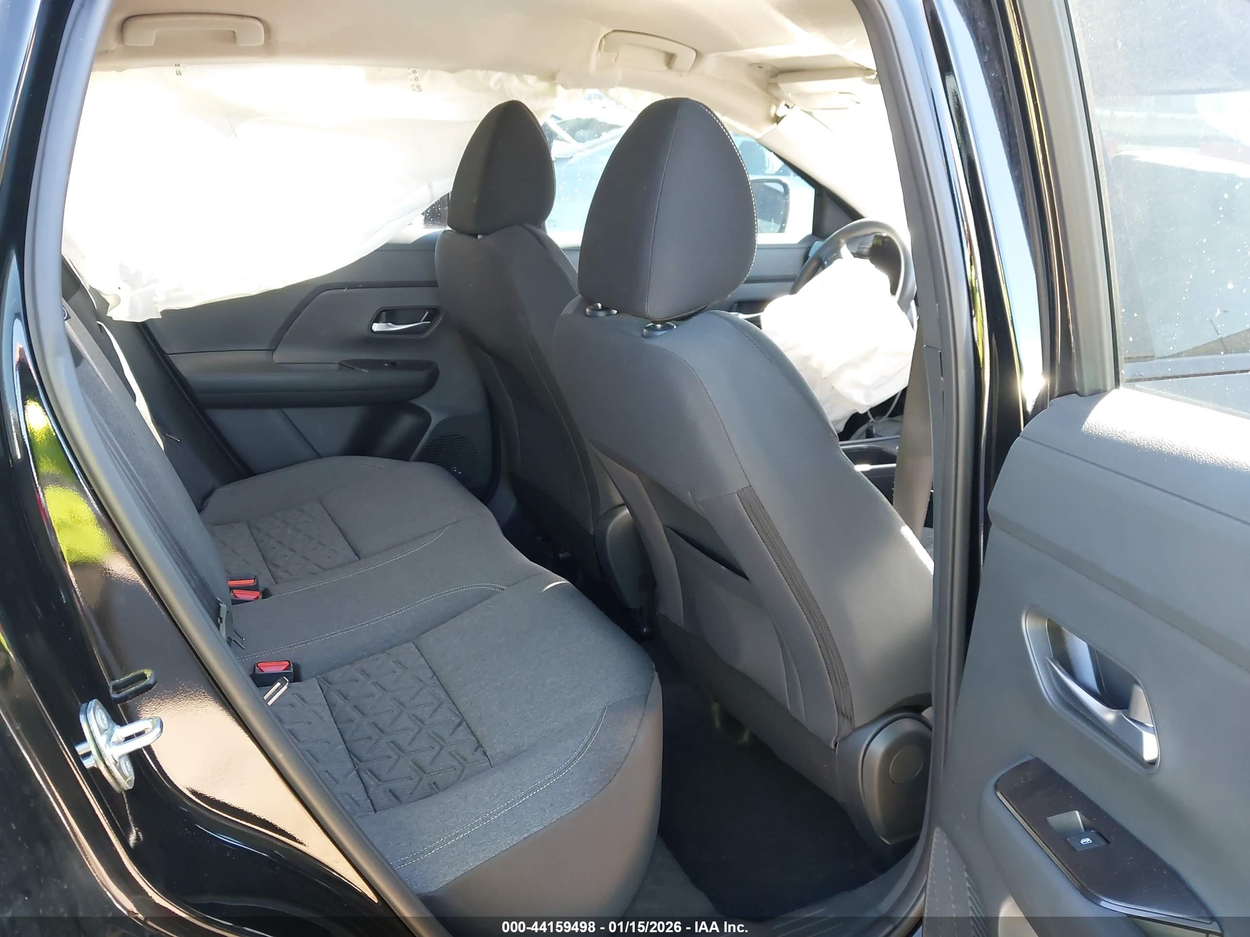 NISSAN KICKS image 8