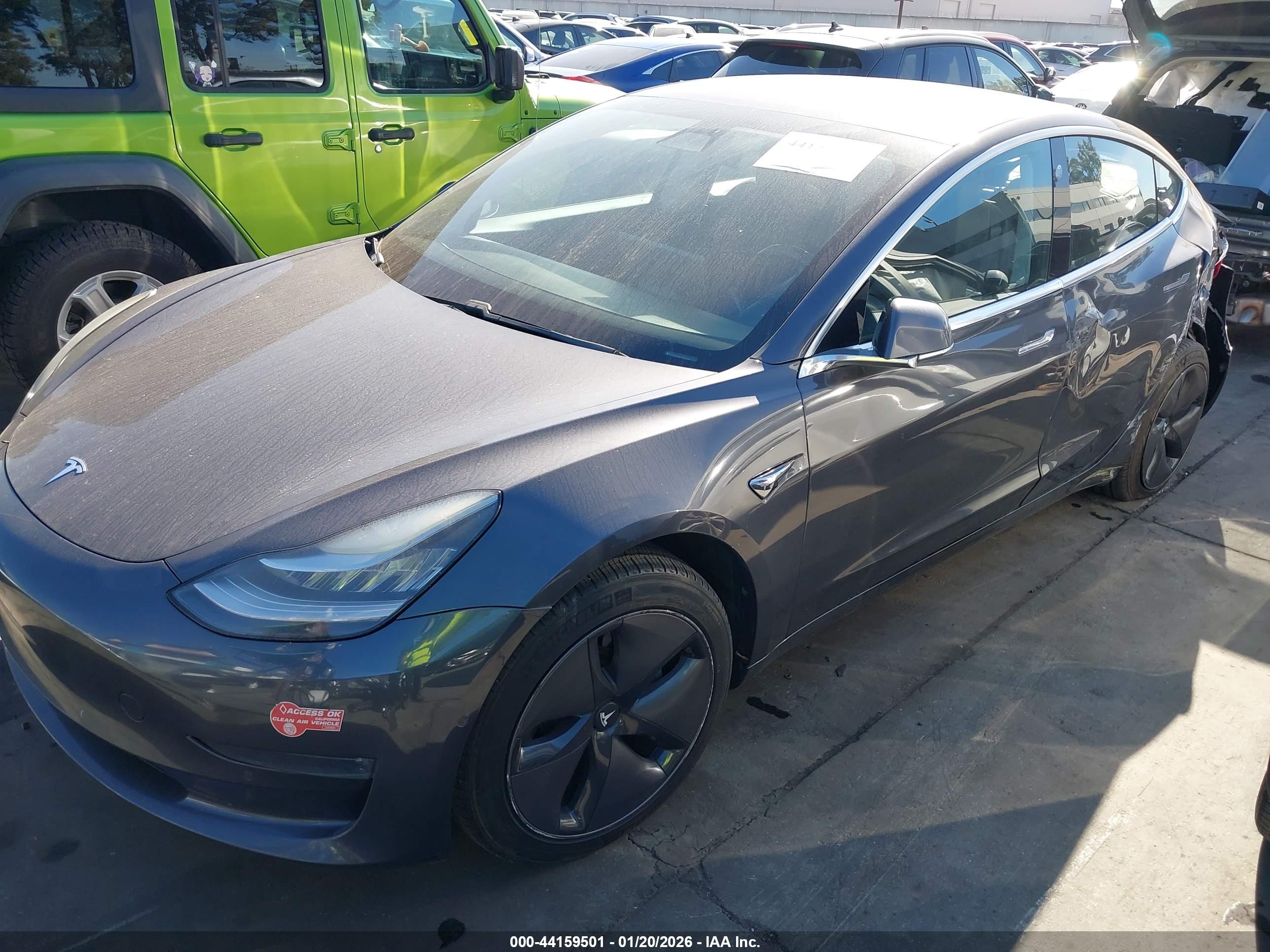 TESLA MODEL image 2