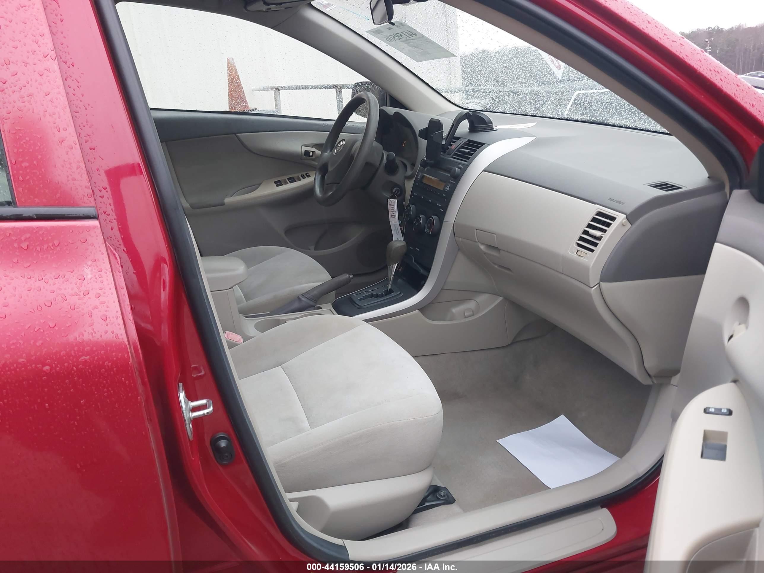 TOYOTA COROLLA image 5
