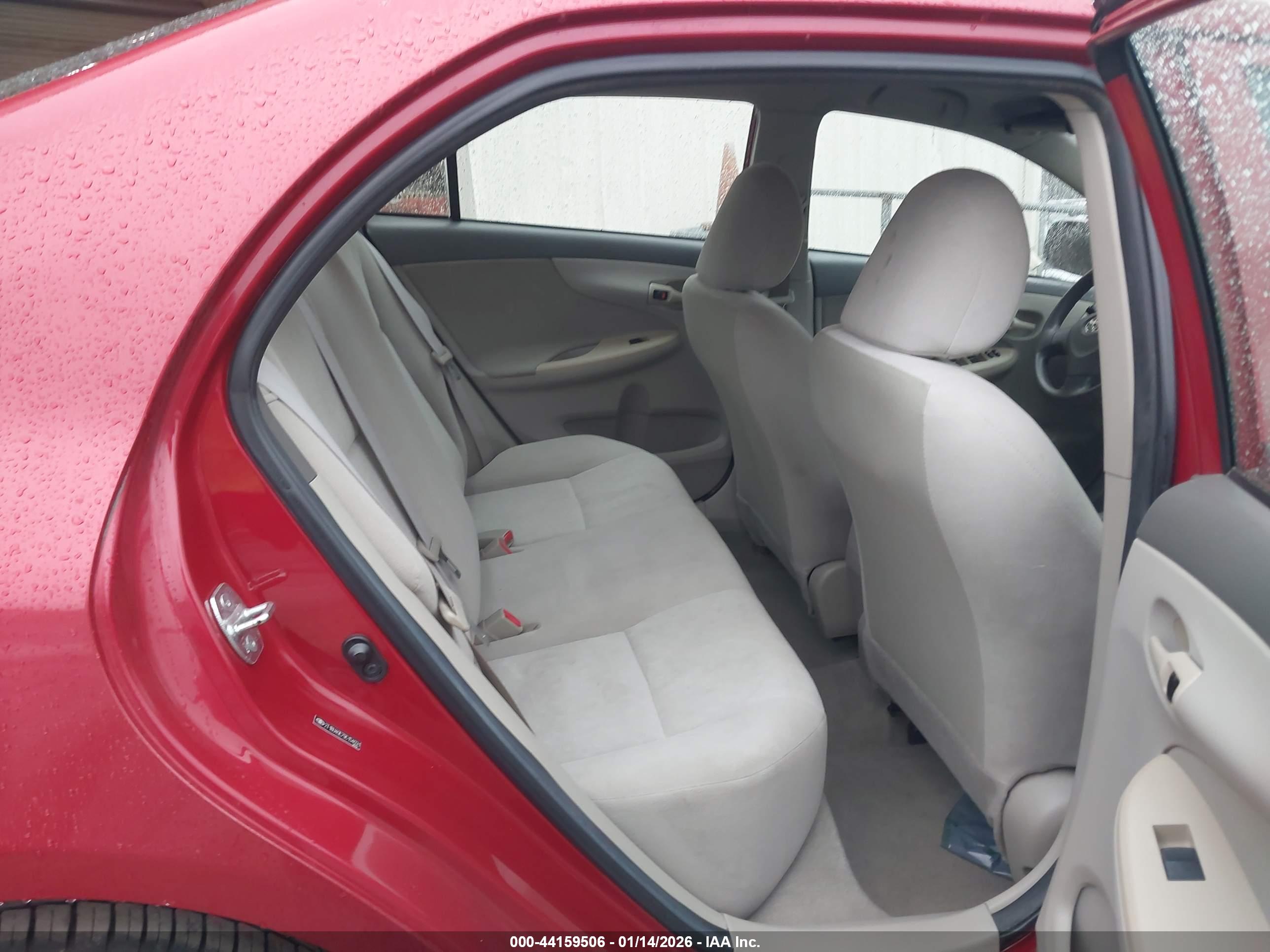 TOYOTA COROLLA image 8