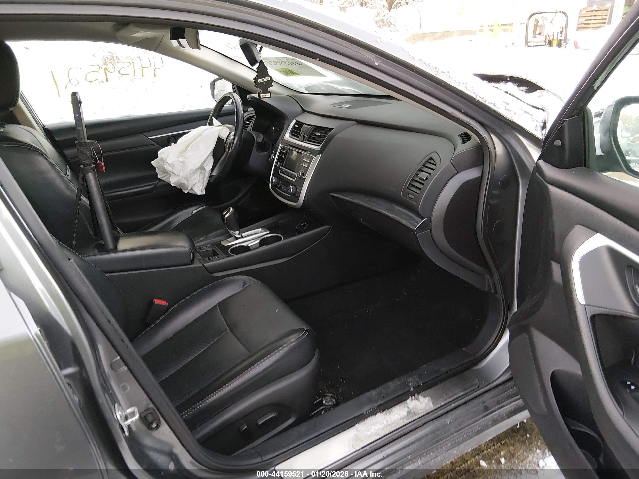 NISSAN ALTIMA image 5