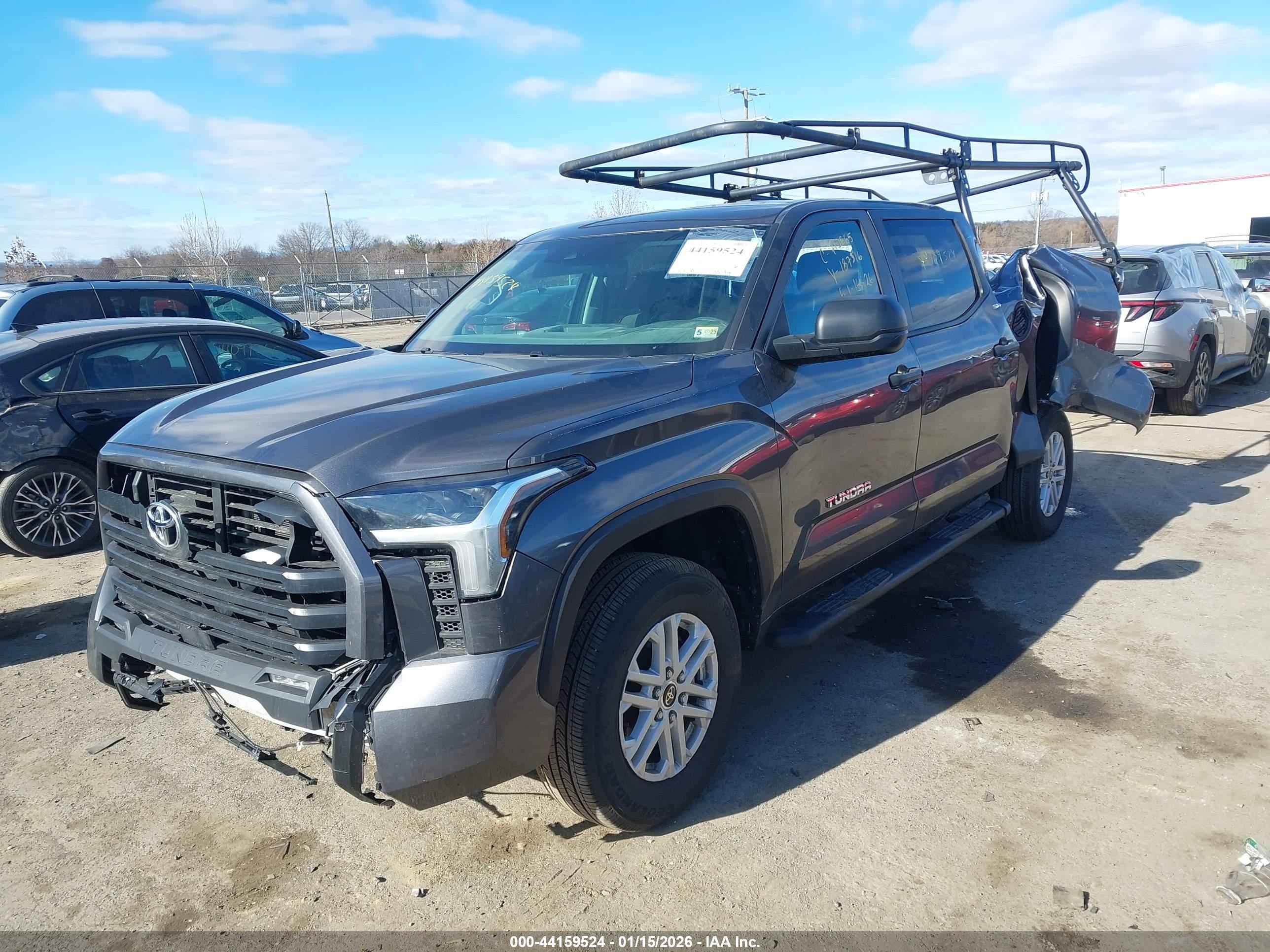 TOYOTA TUNDRA image 2