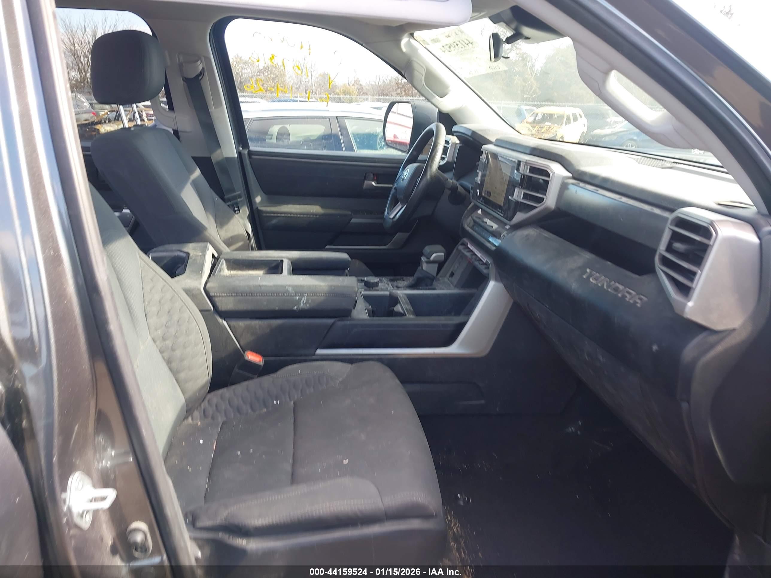 TOYOTA TUNDRA image 5