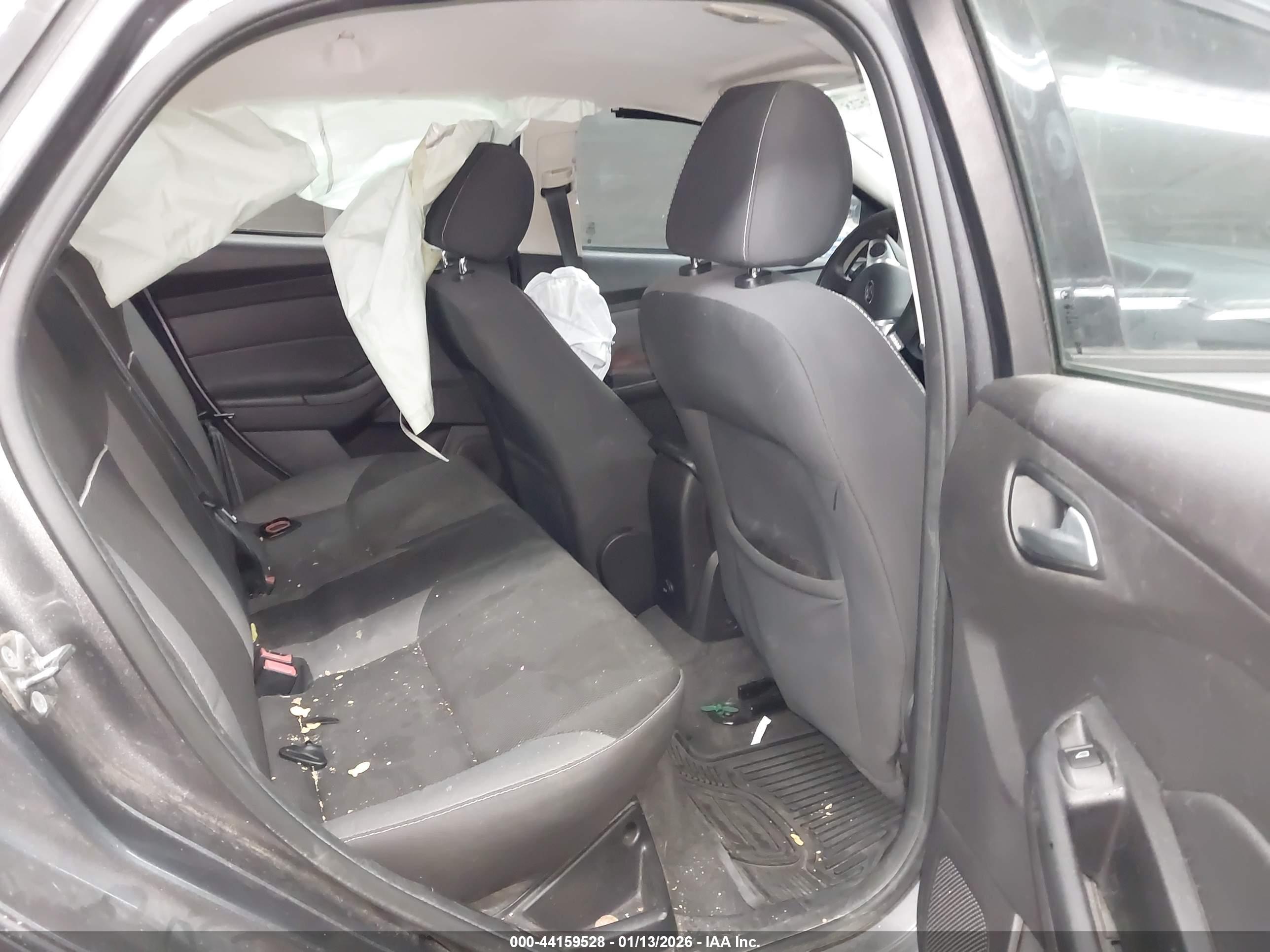 FORD FOCUS image 8