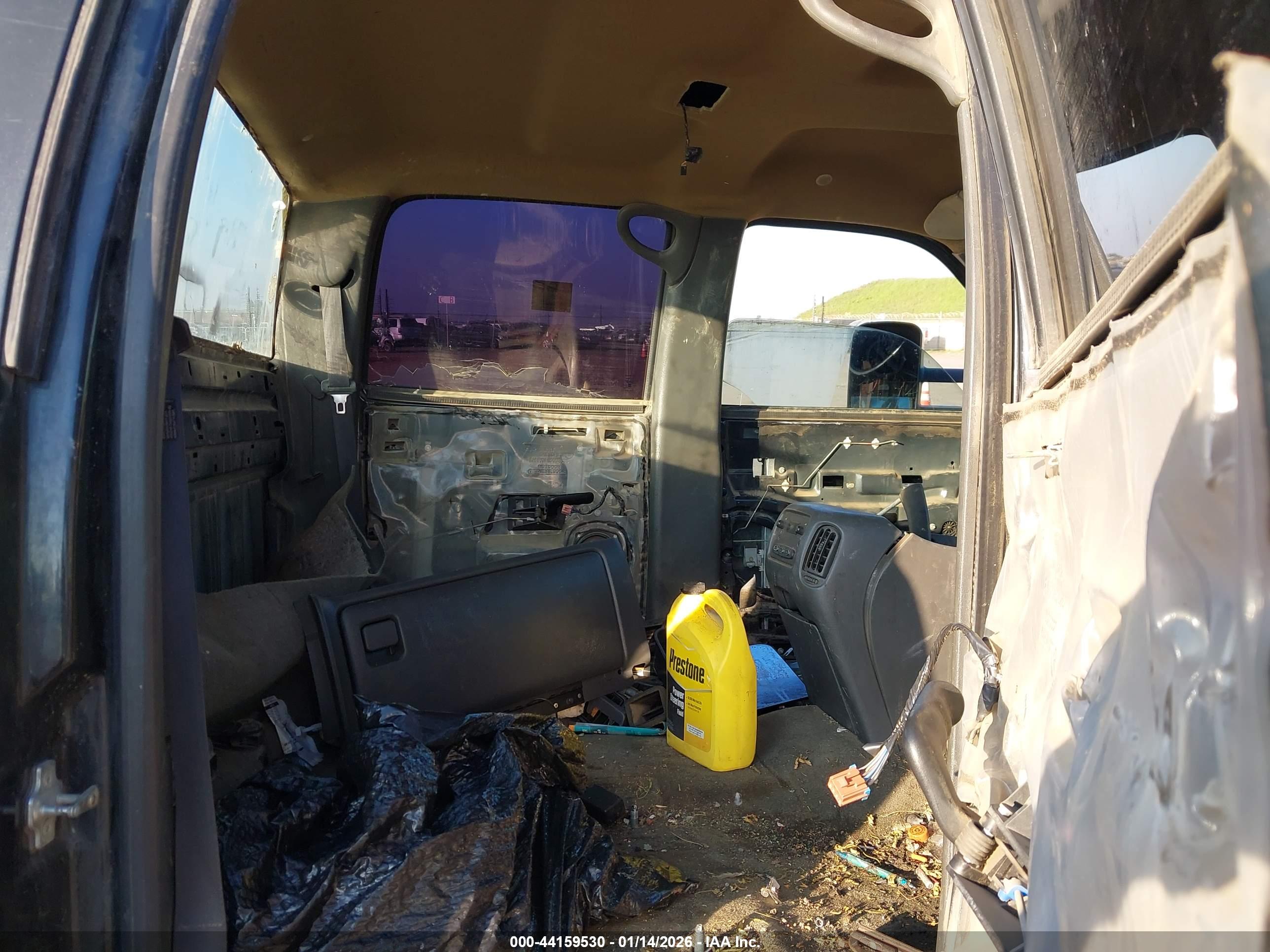 CHEVROLET SILVERADO image 8