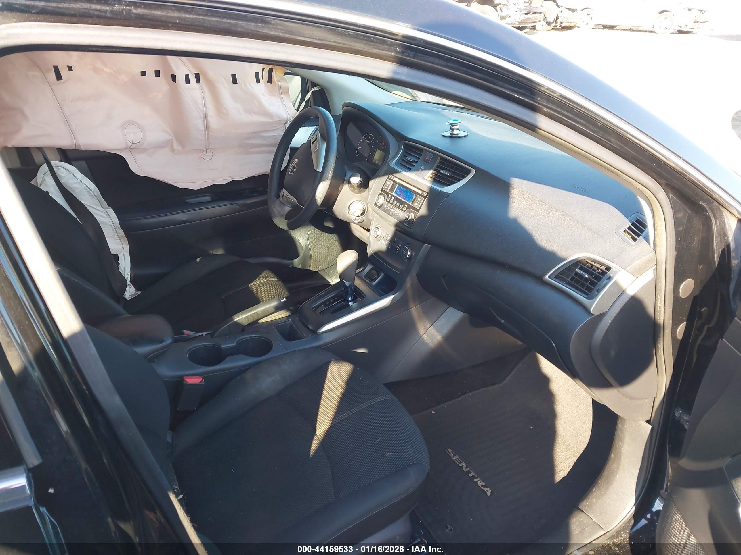 NISSAN SENTRA image 5