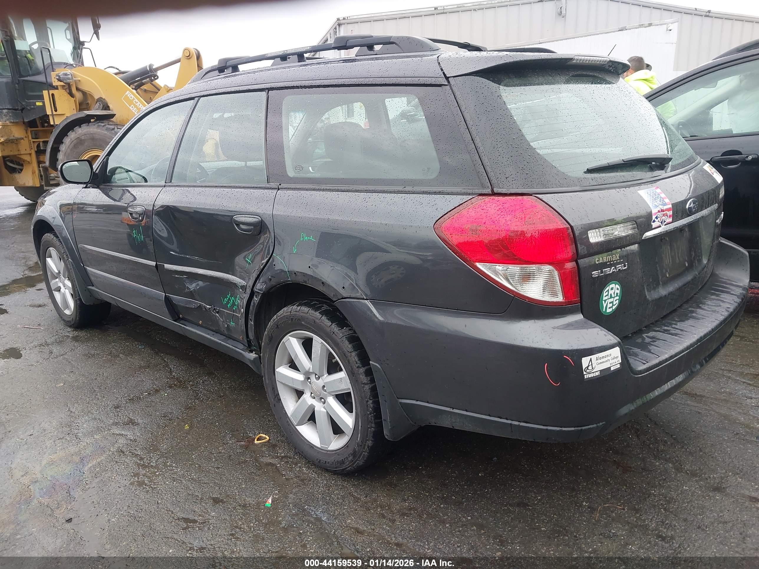 SUBARU OUTBACK image 3
