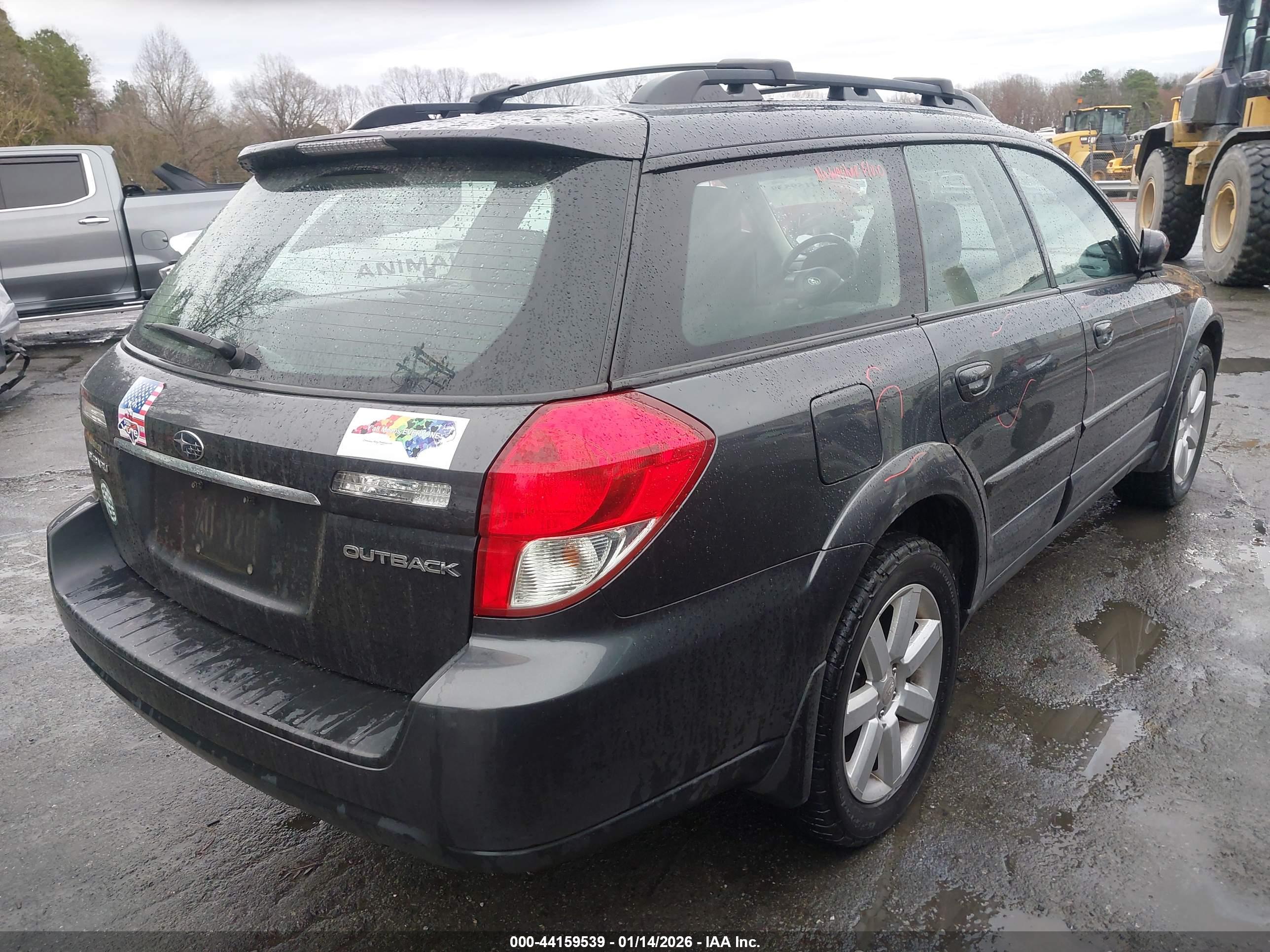 SUBARU OUTBACK image 4
