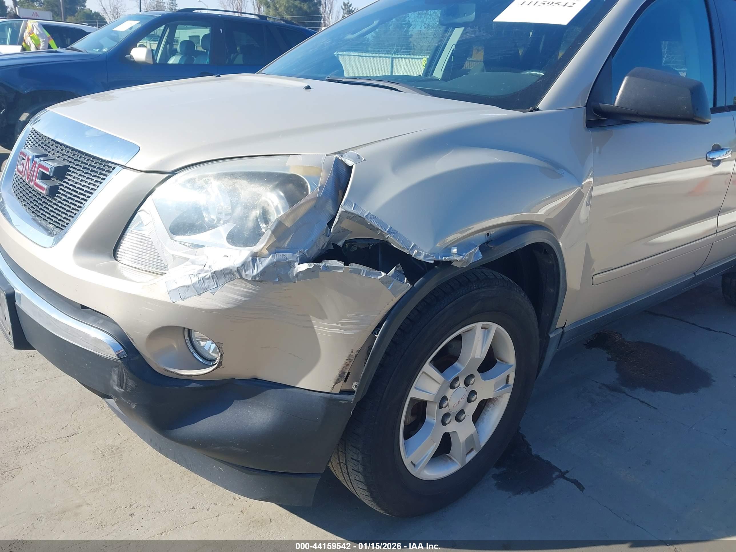 GMC ACADIA image 6