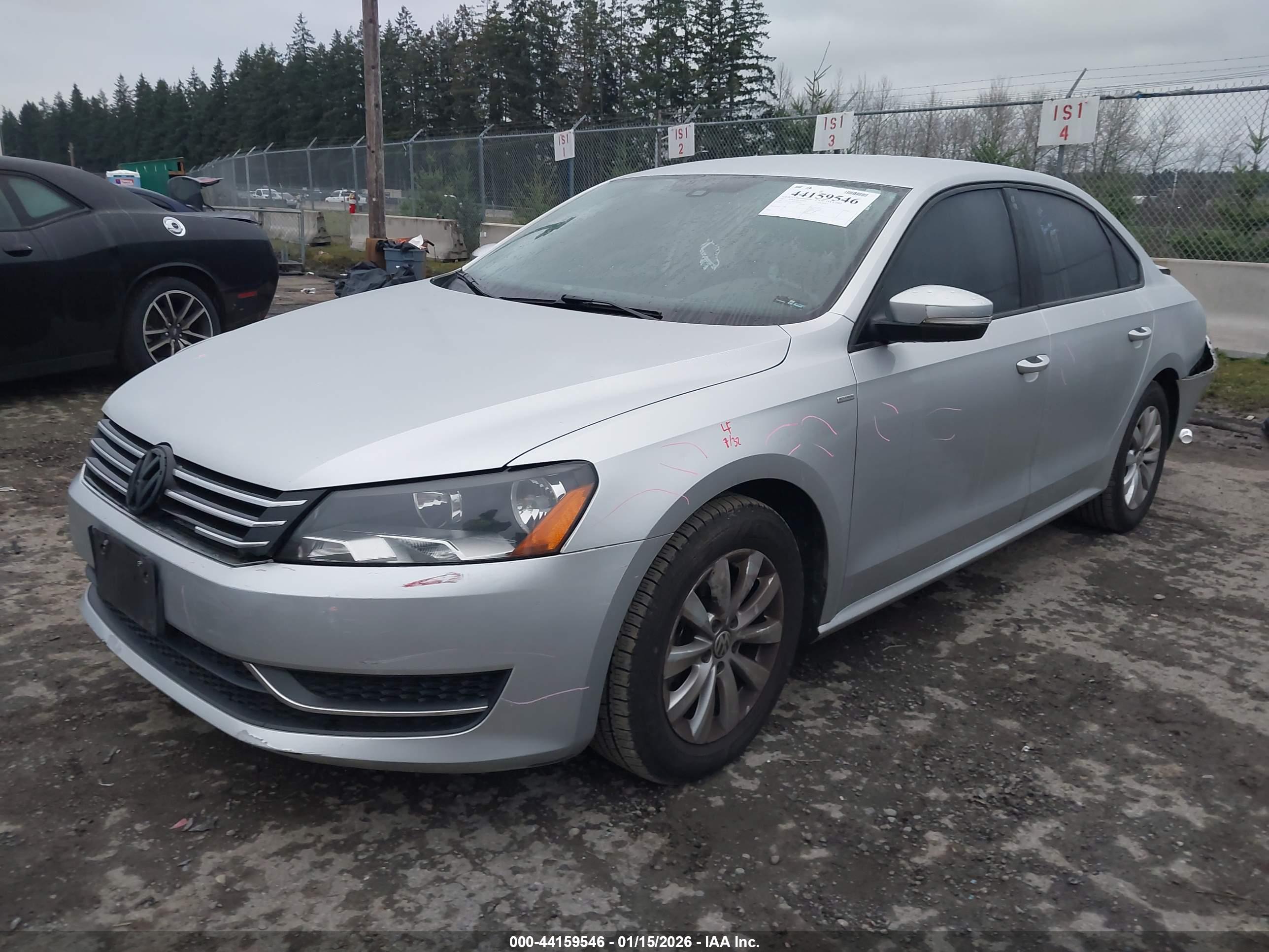VOLKSWAGEN PASSAT image 2