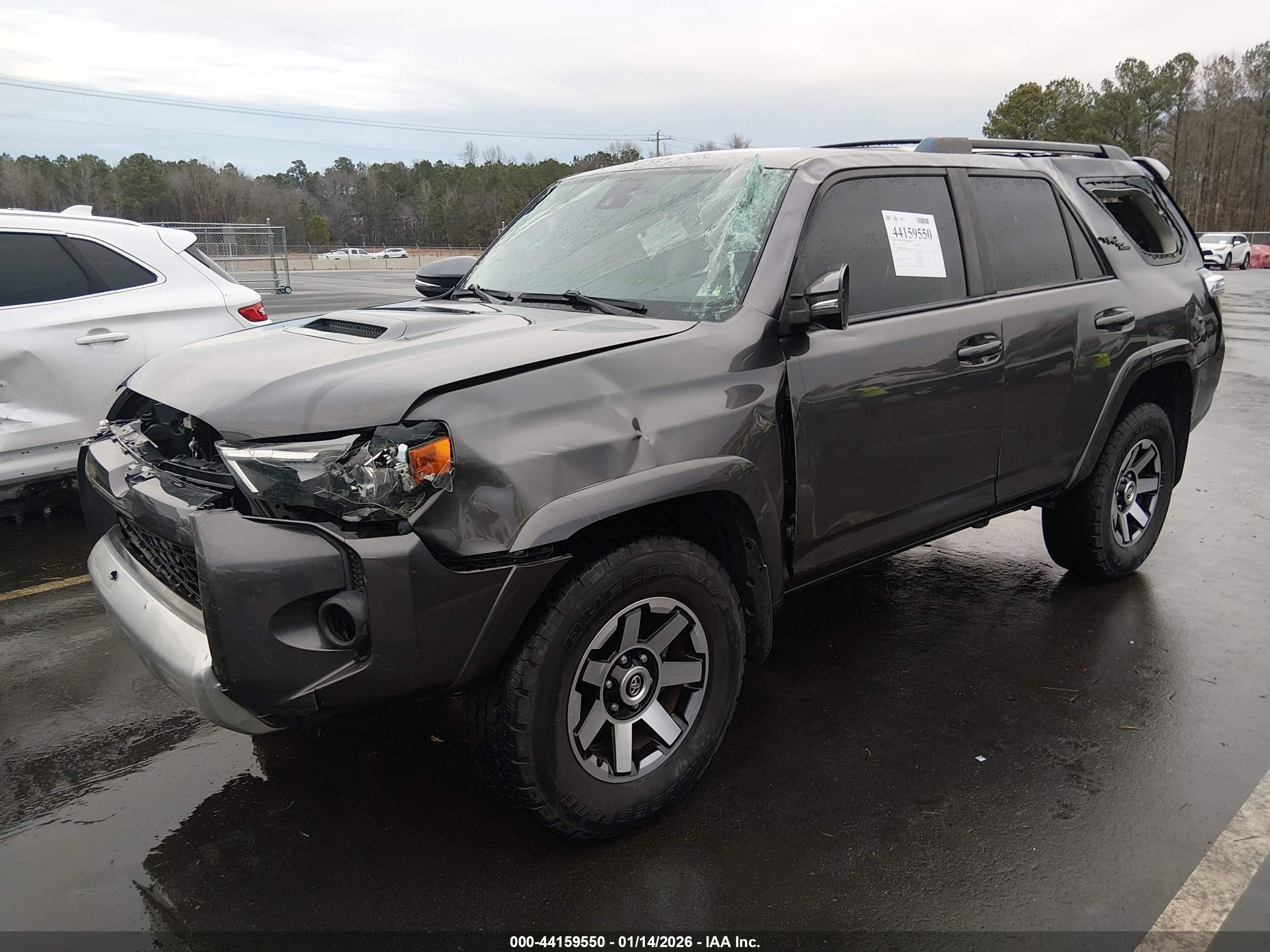TOYOTA 4RUNNER image 2