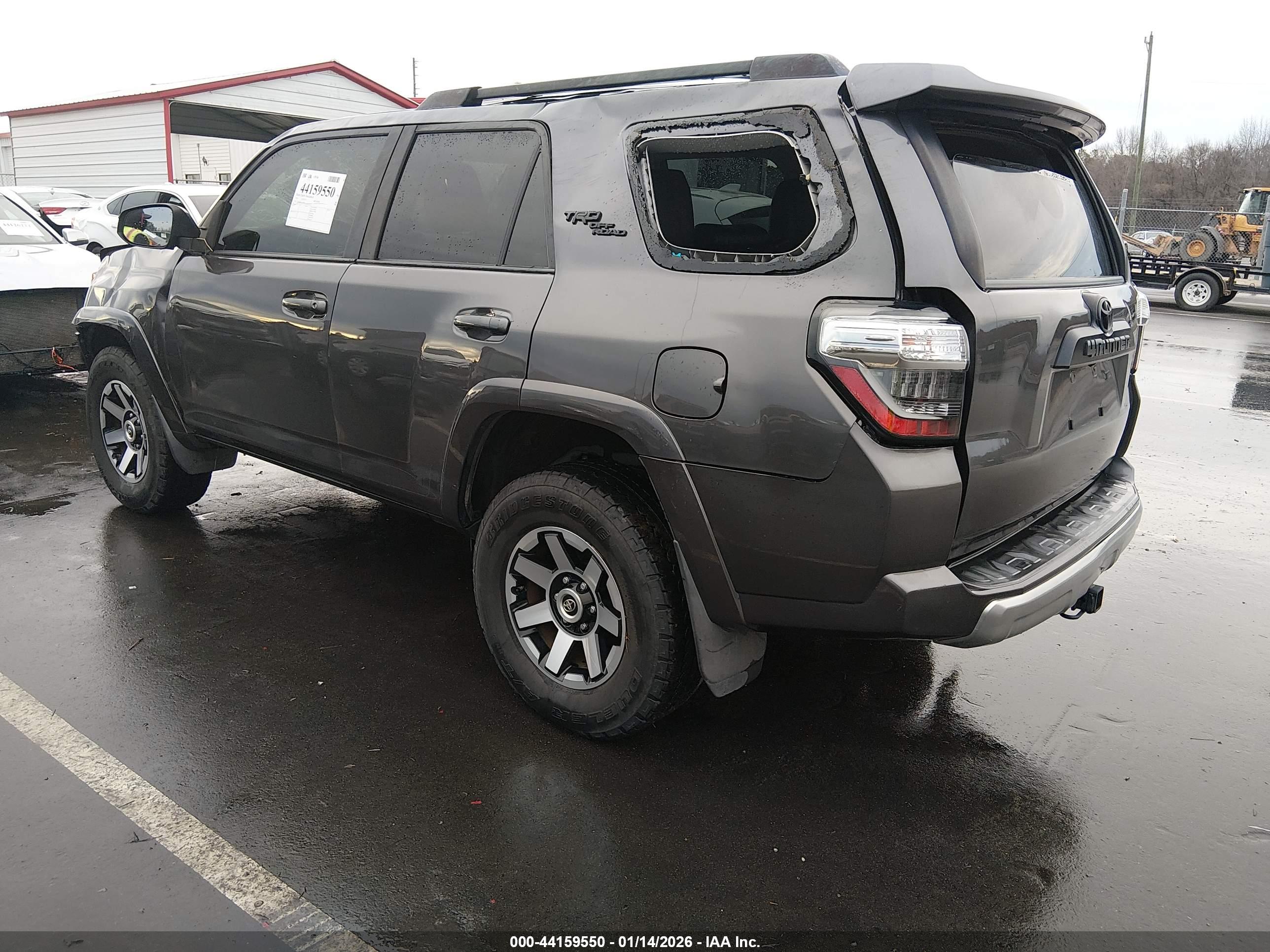 TOYOTA 4RUNNER image 3