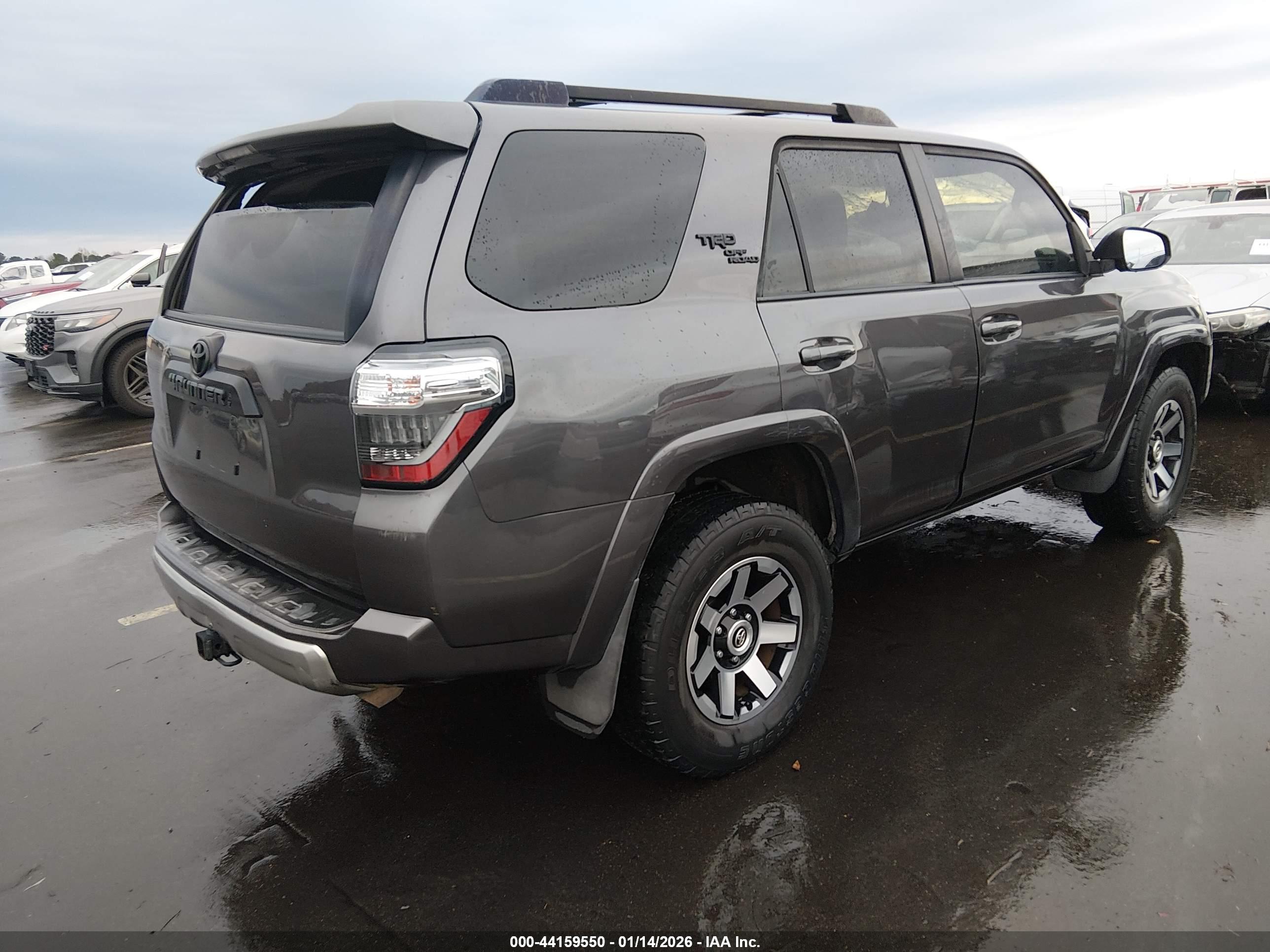 TOYOTA 4RUNNER image 4