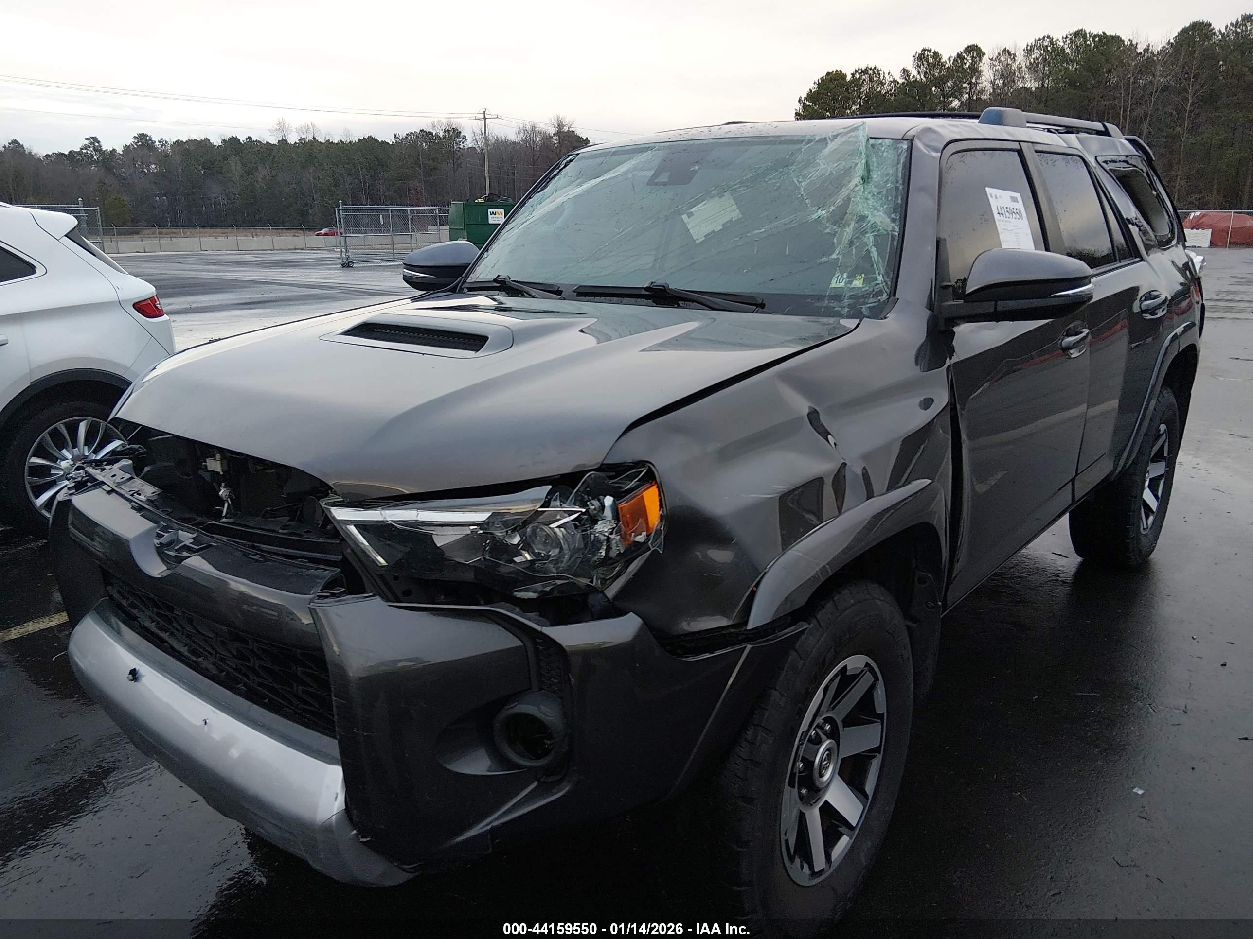 TOYOTA 4RUNNER image 6