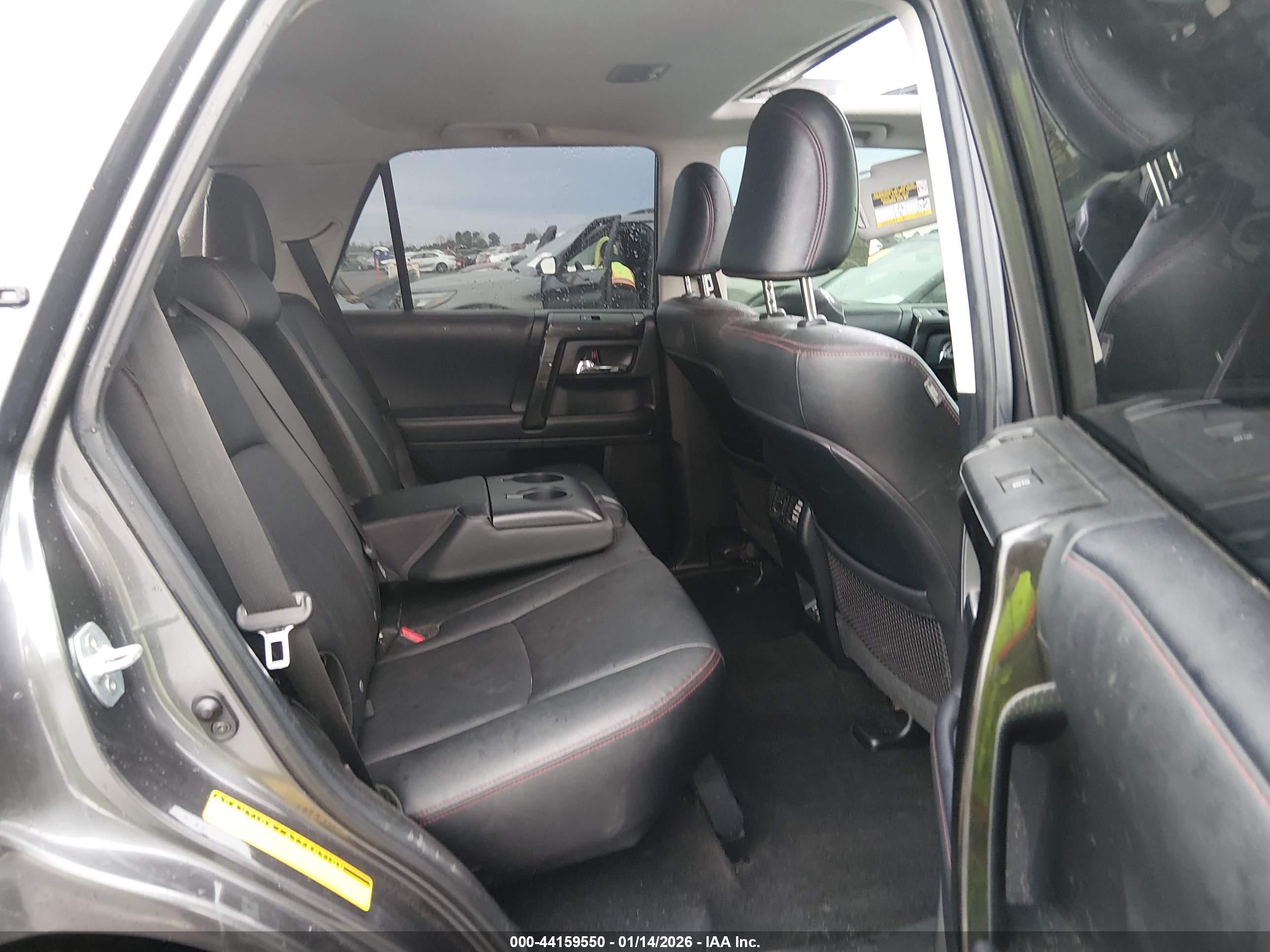 TOYOTA 4RUNNER image 8