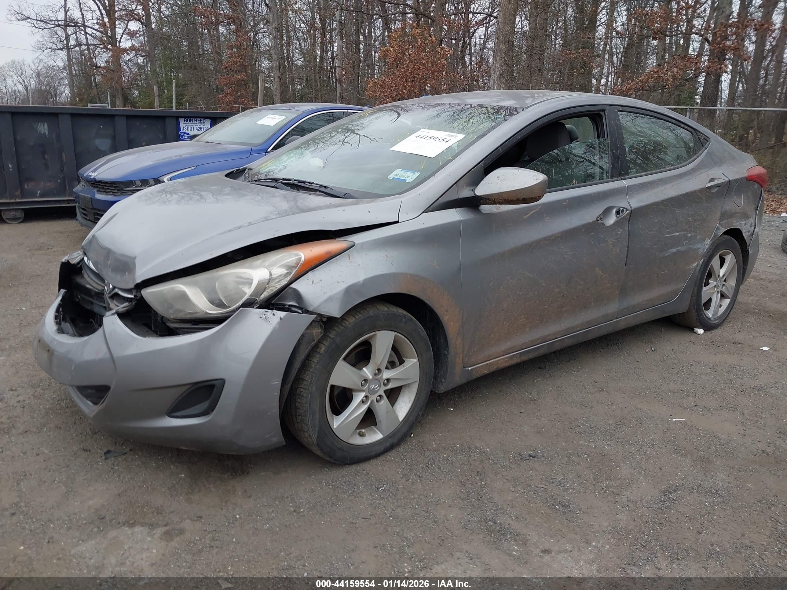 HYUNDAI ELANTRA image 2