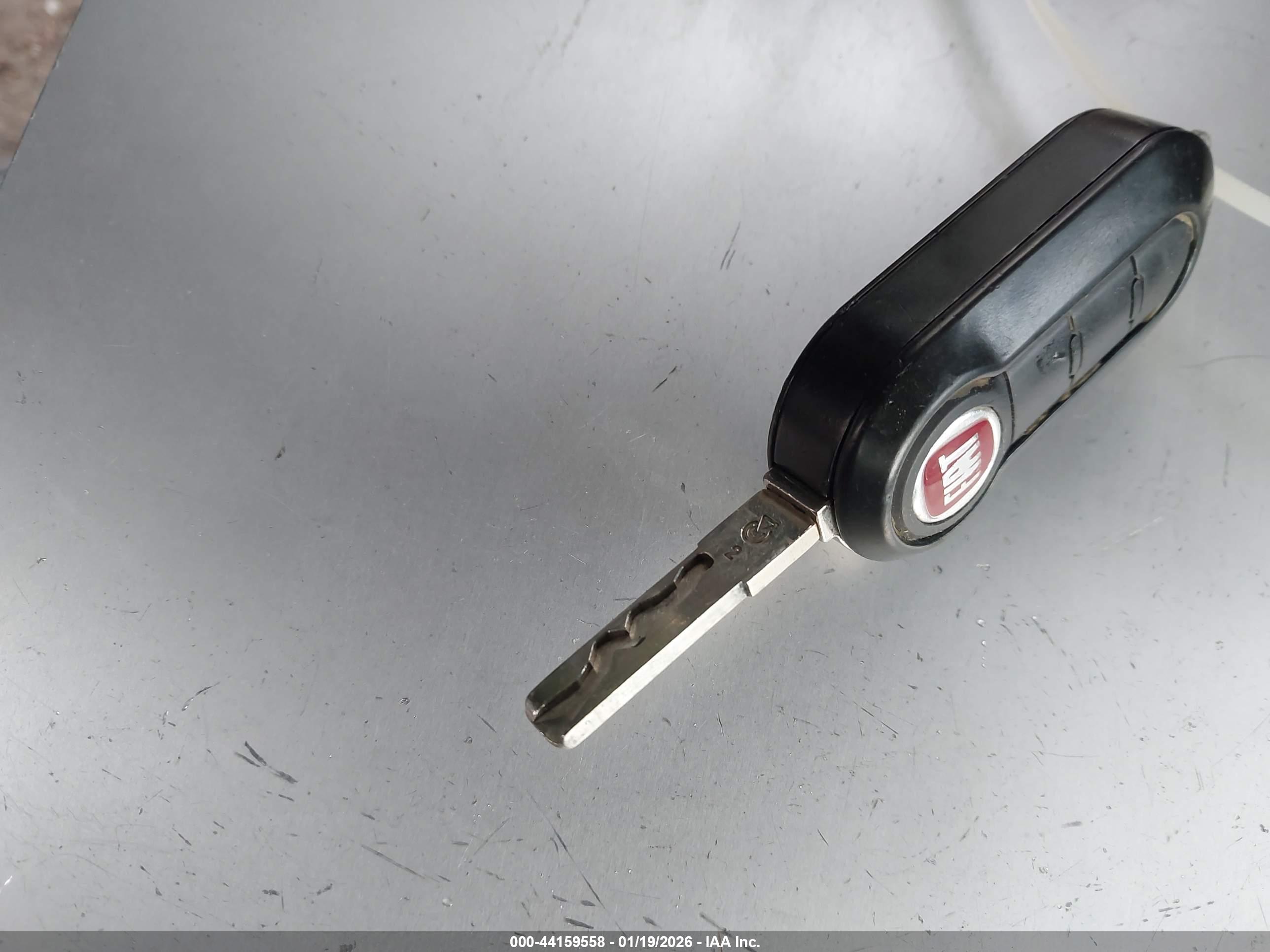 FIAT 500E image 11