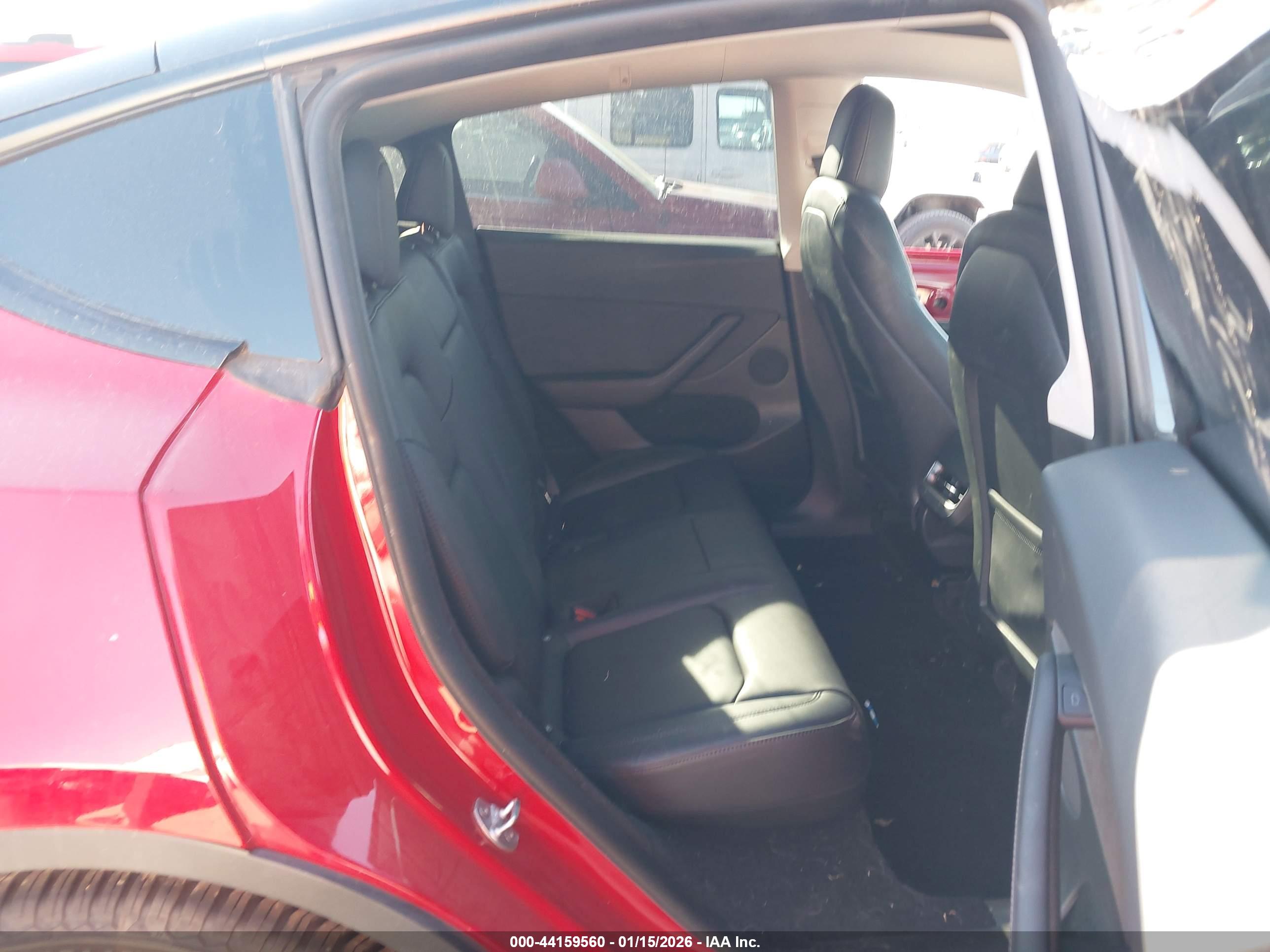 TESLA MODEL image 8
