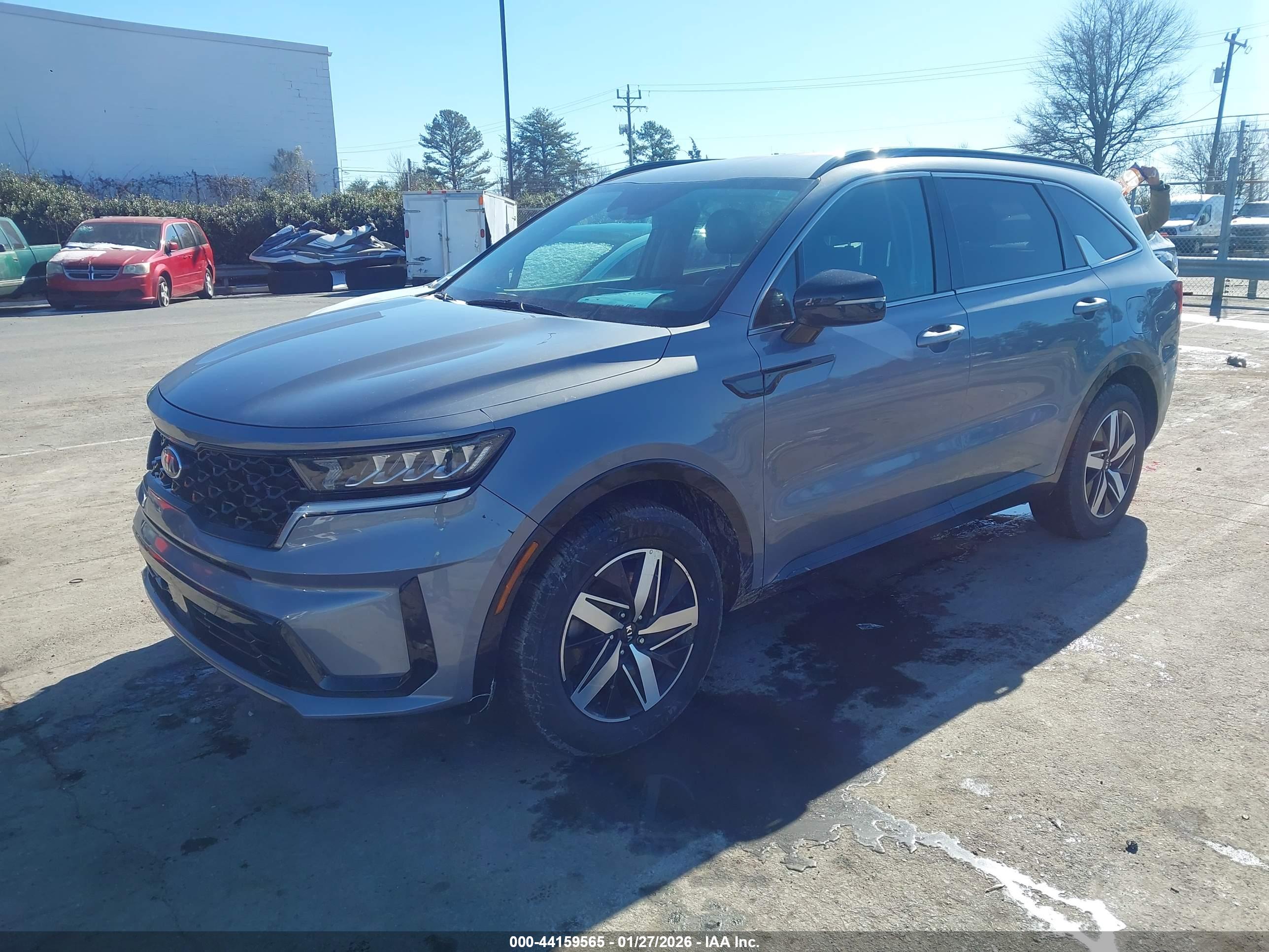 KIA SORENTO image 2
