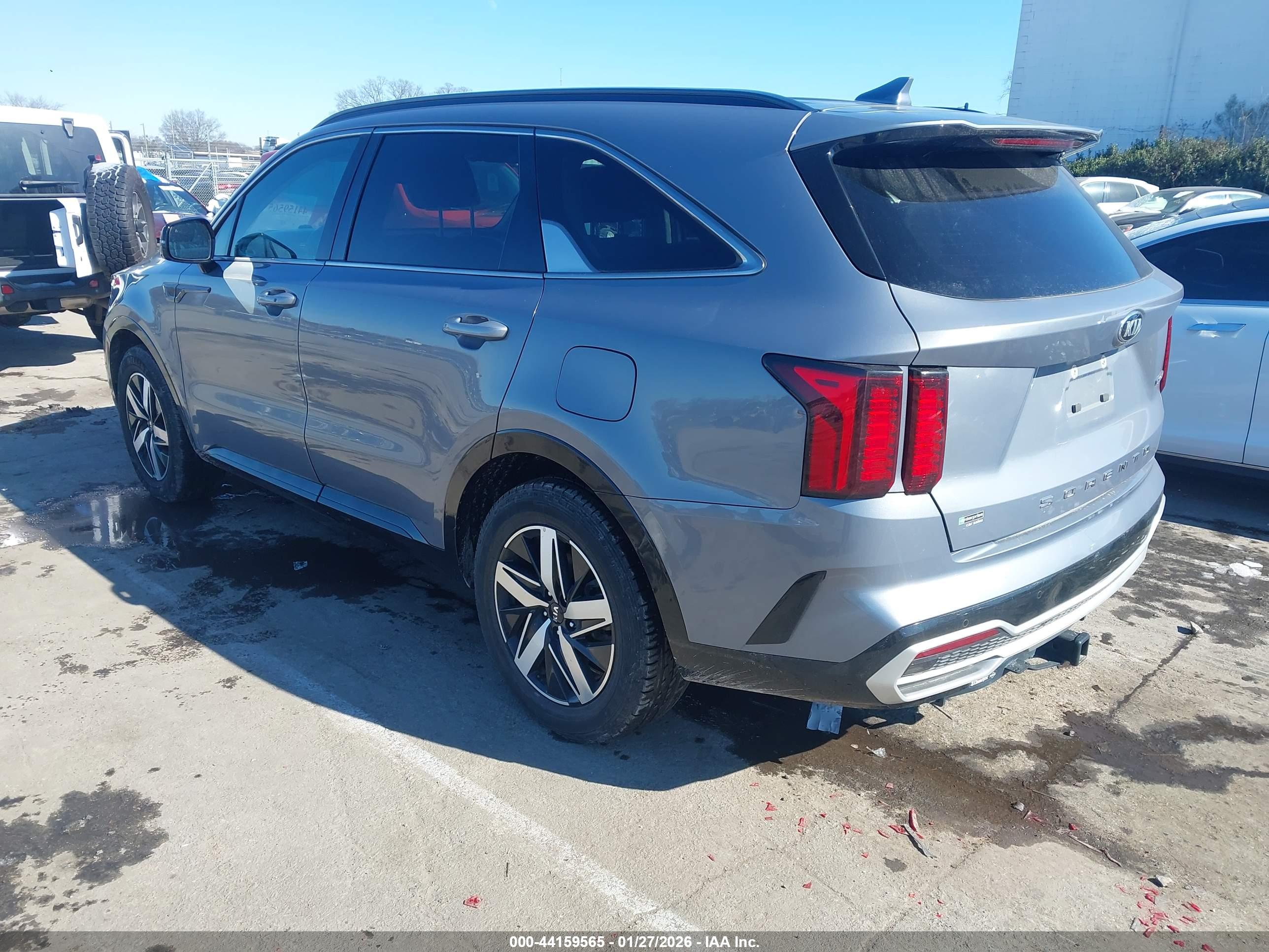 KIA SORENTO image 3