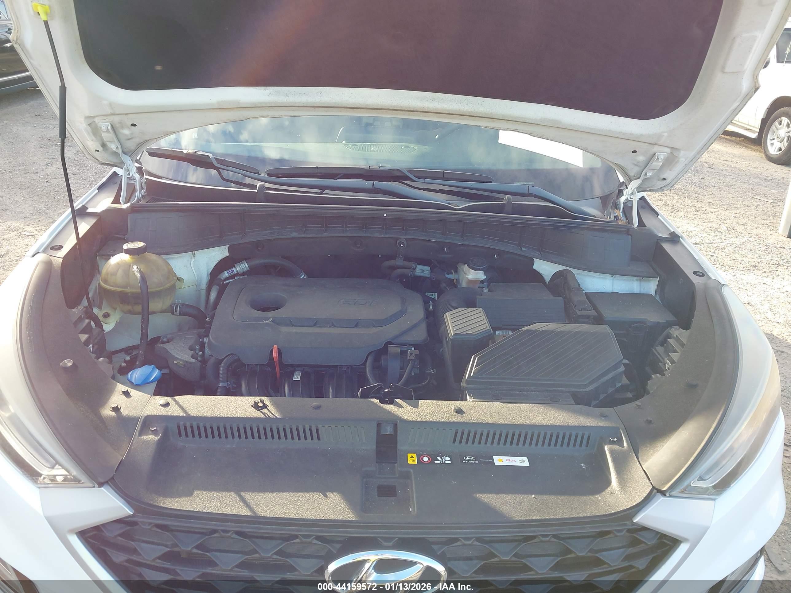 HYUNDAI TUCSON image 10