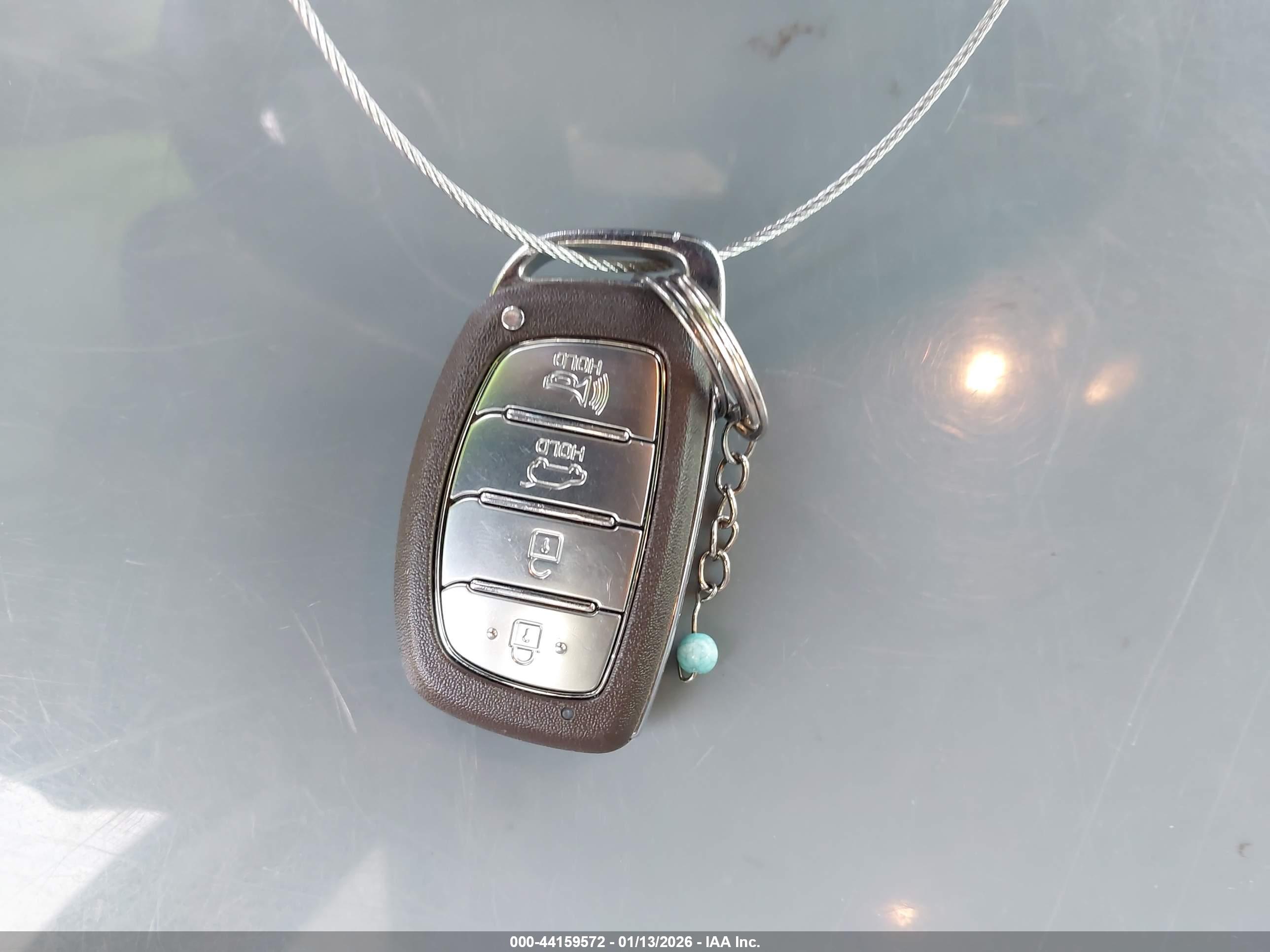 HYUNDAI TUCSON image 11