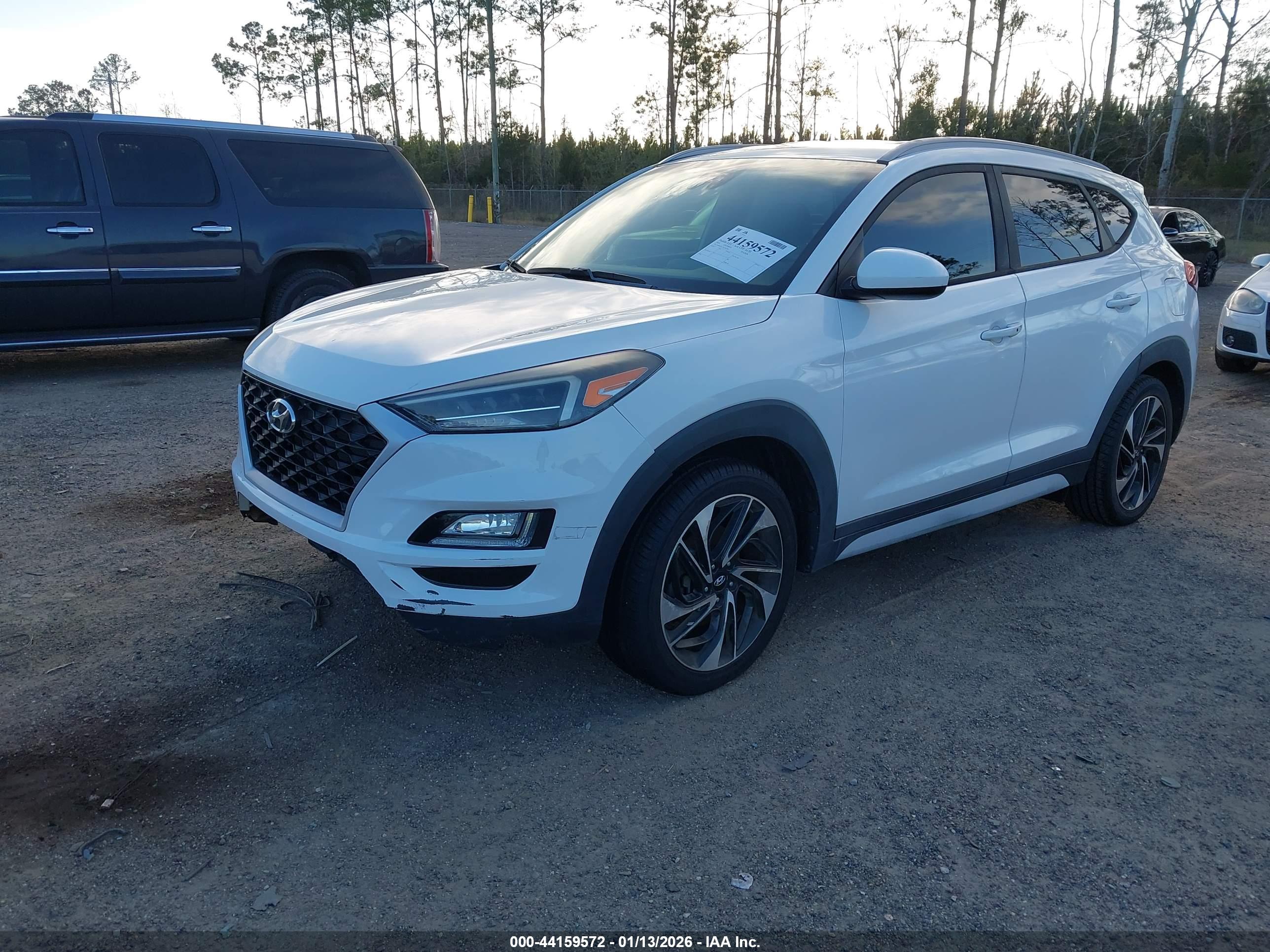 HYUNDAI TUCSON image 2