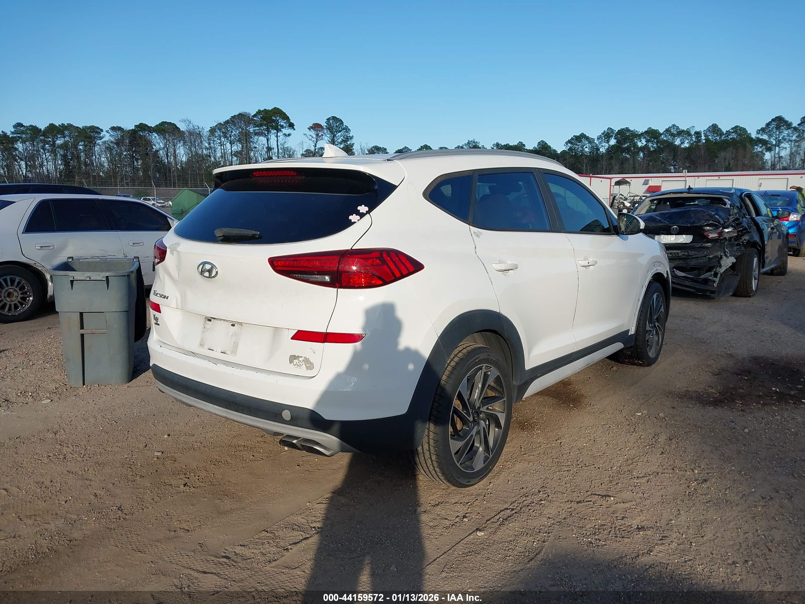 HYUNDAI TUCSON image 4