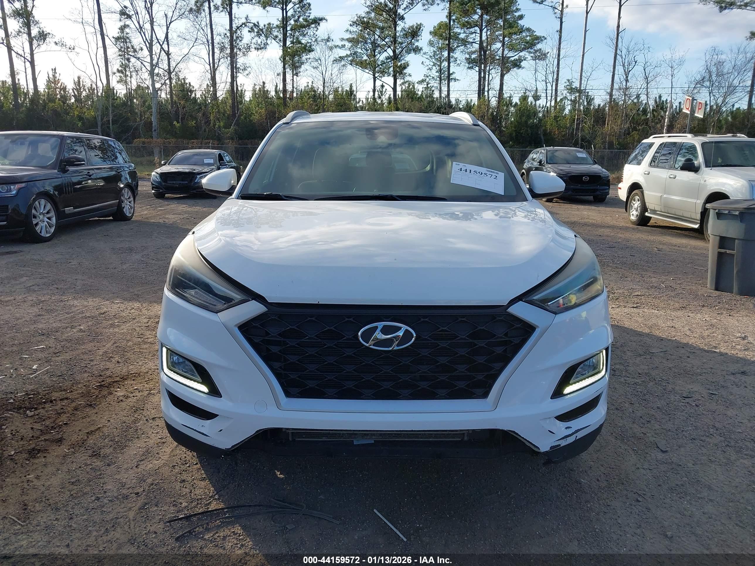 HYUNDAI TUCSON image 6