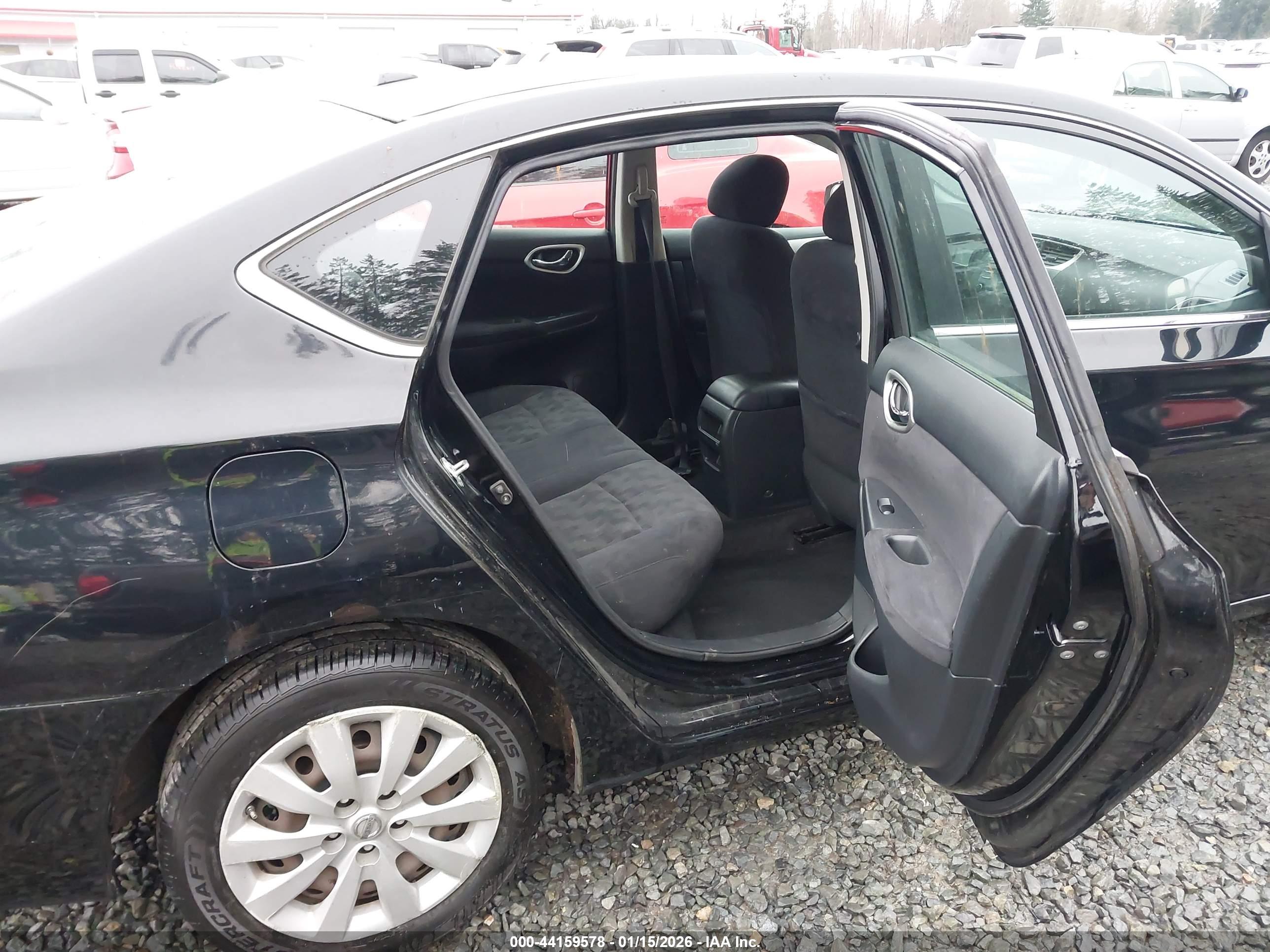 NISSAN SENTRA image 8