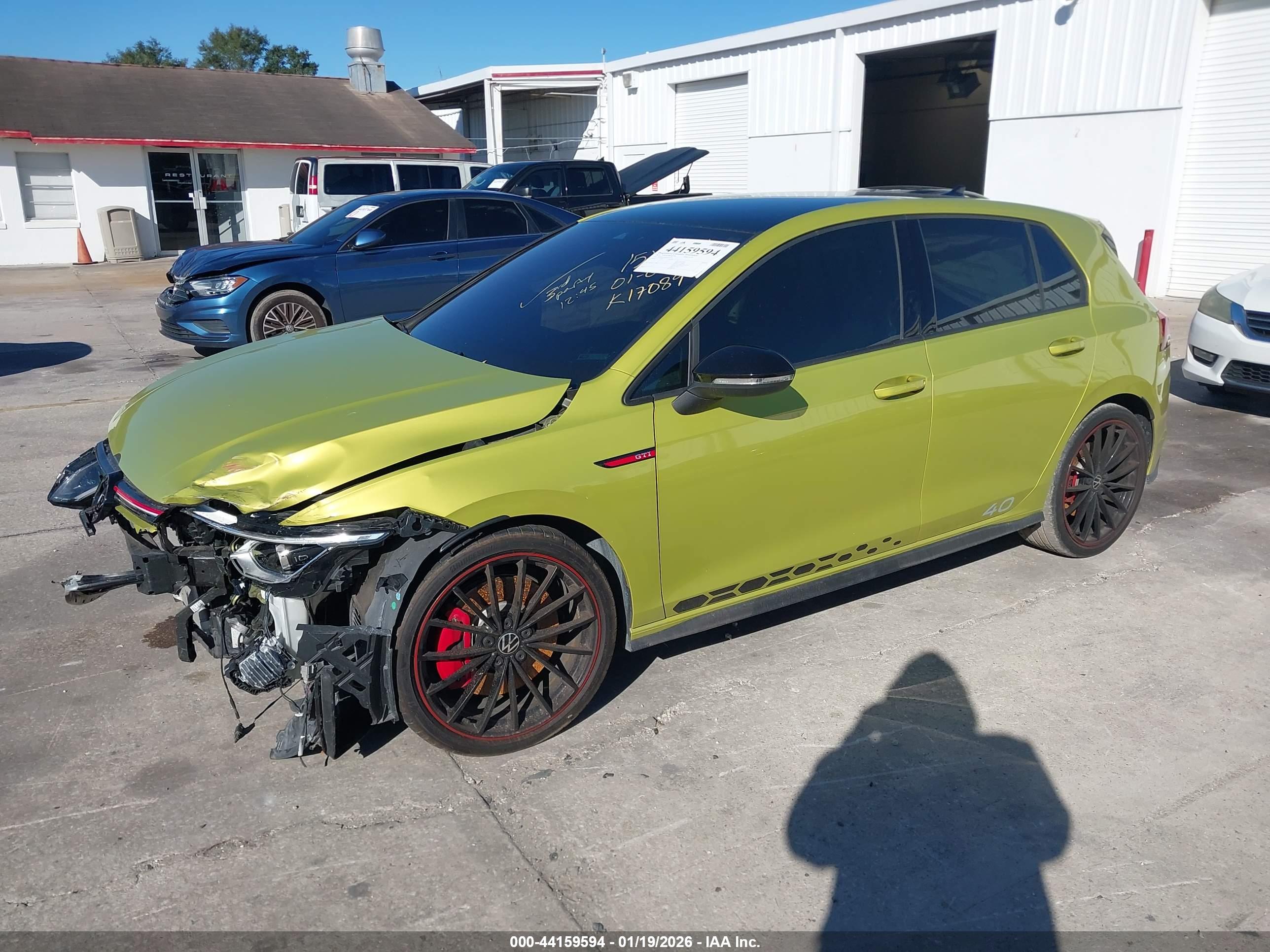 VOLKSWAGEN GOLF image 2