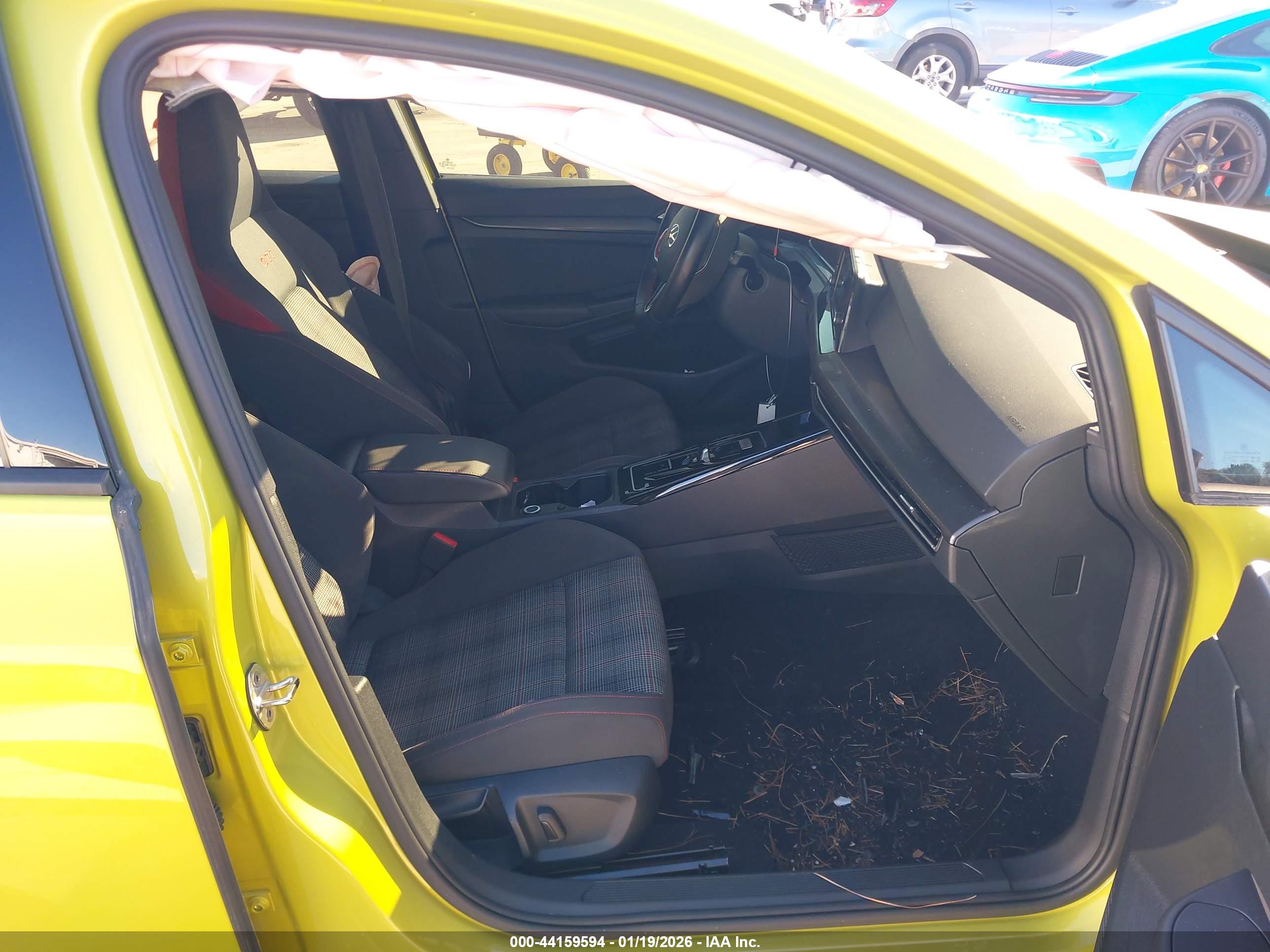 VOLKSWAGEN GOLF image 5