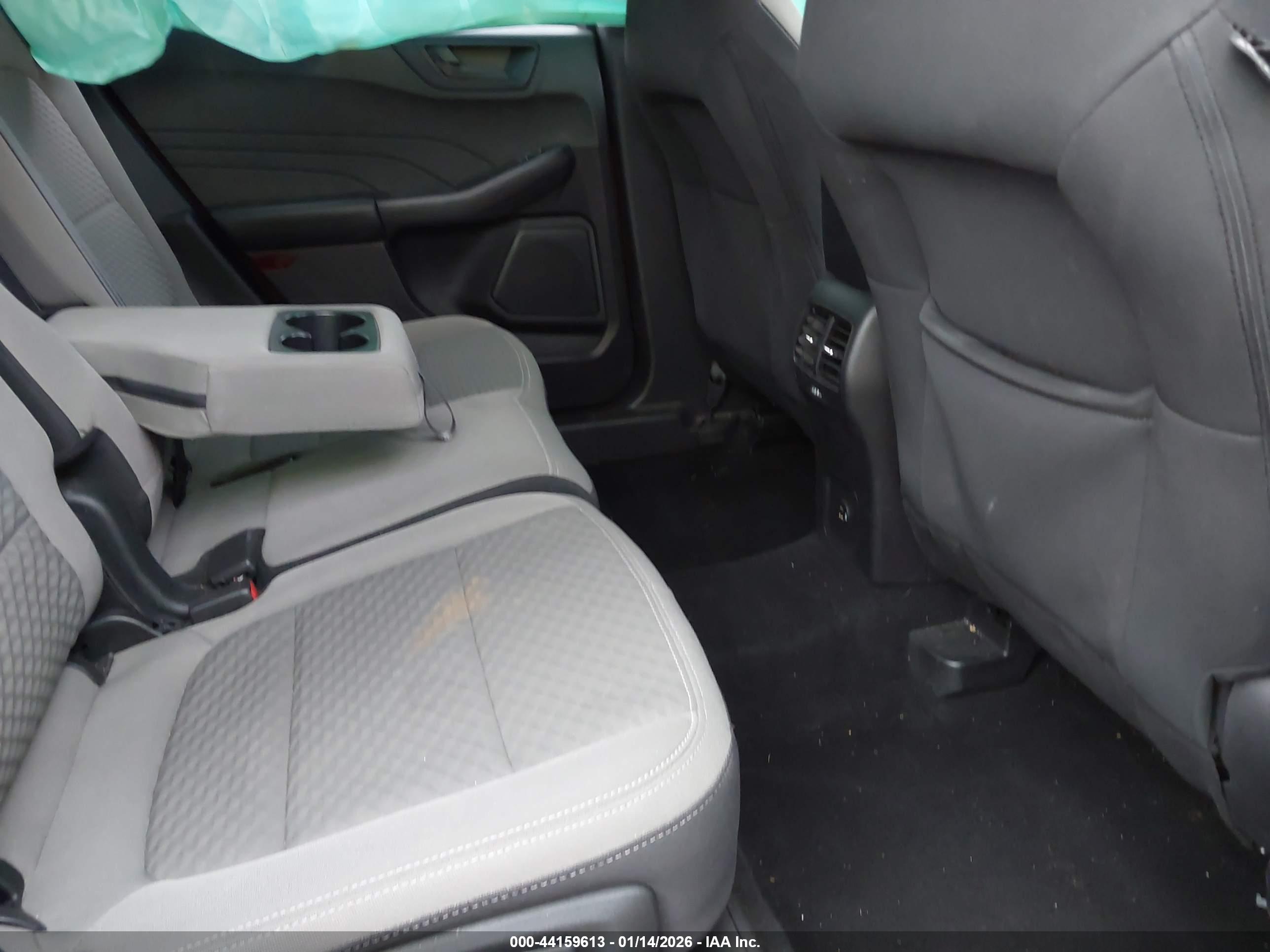 FORD ESCAPE image 8