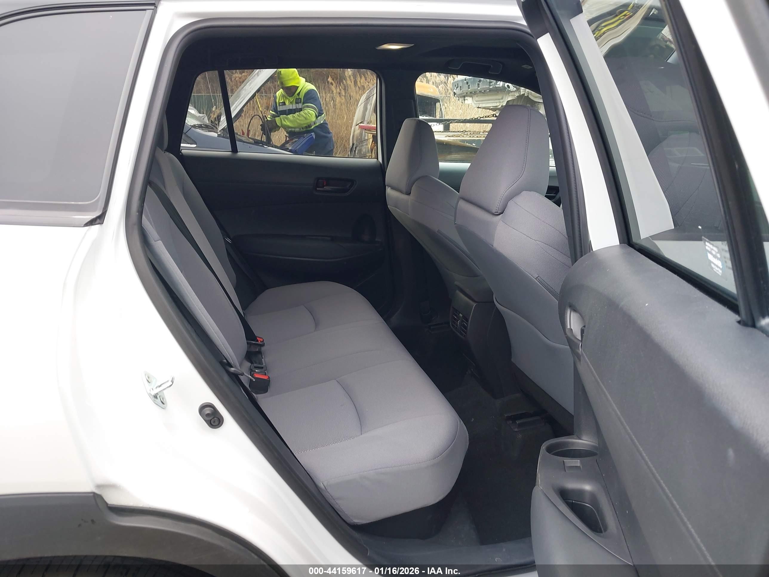 TOYOTA COROLLA image 8