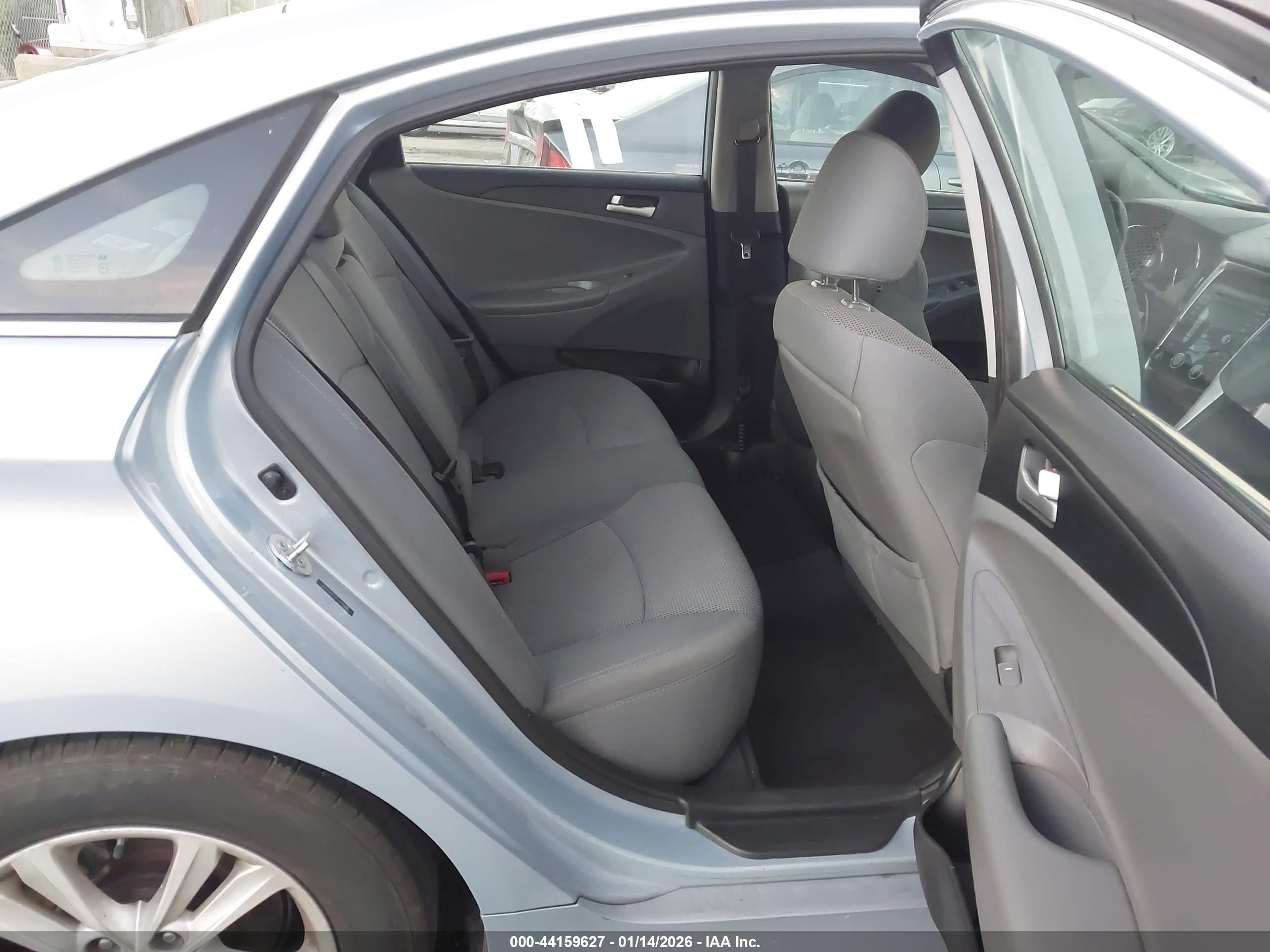 HYUNDAI SONATA image 8