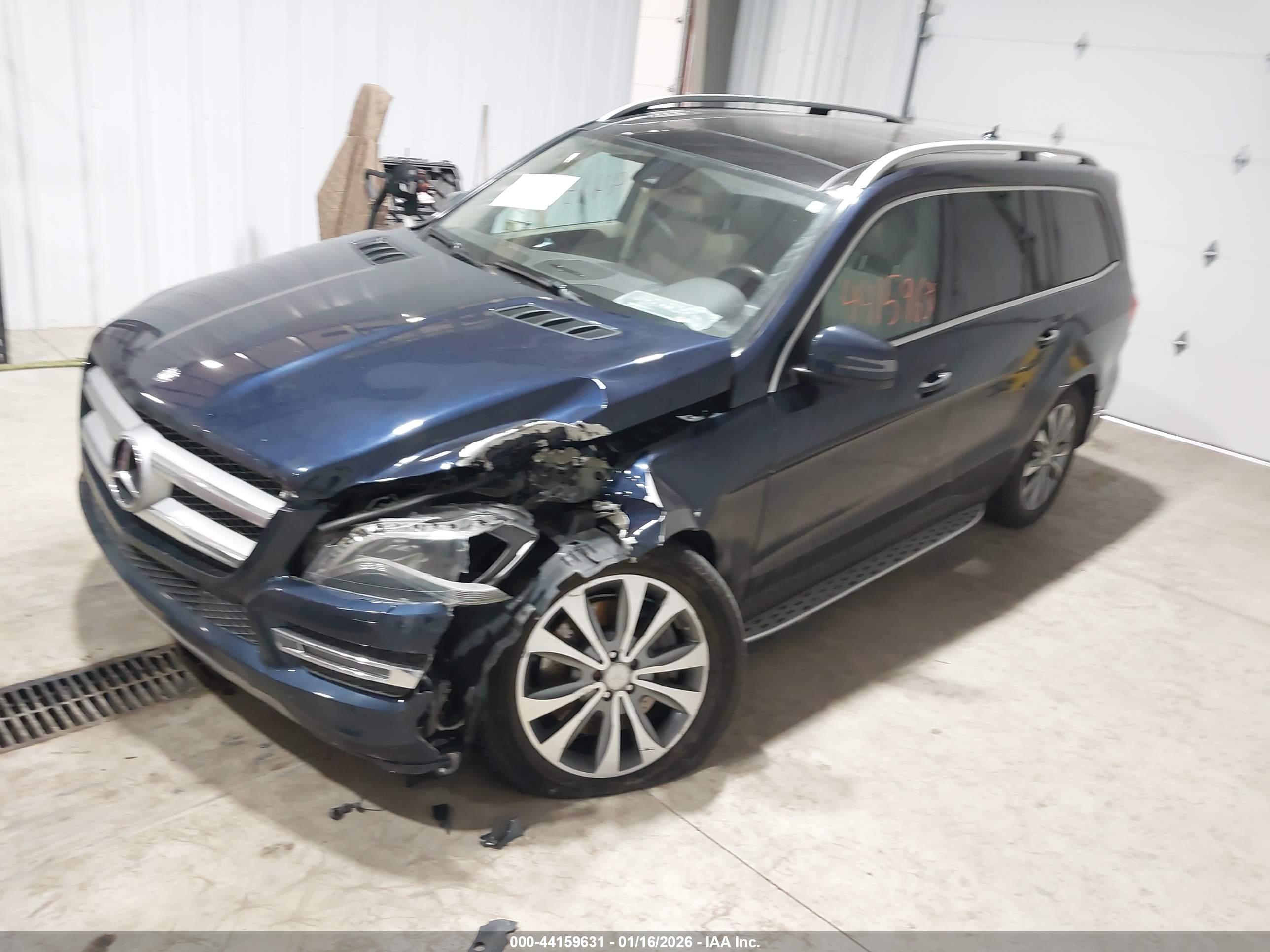 MERCEDES-BENZ GL image 2