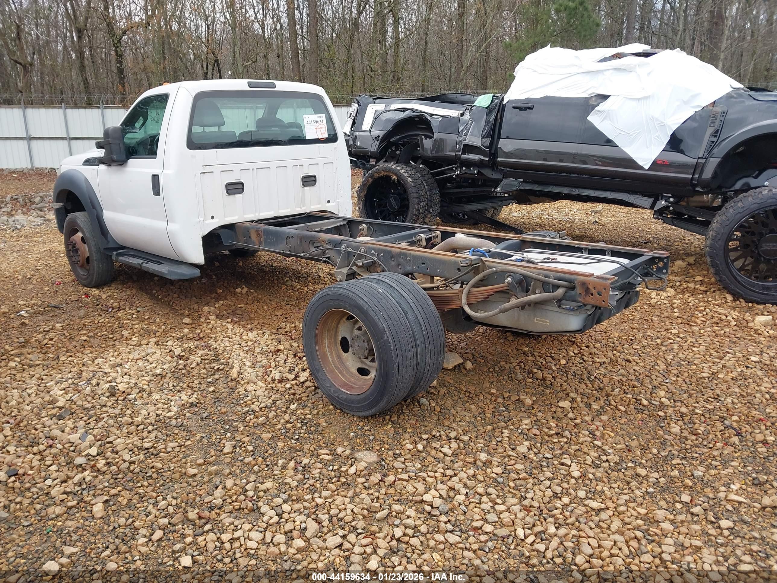 FORD F-550 image 3