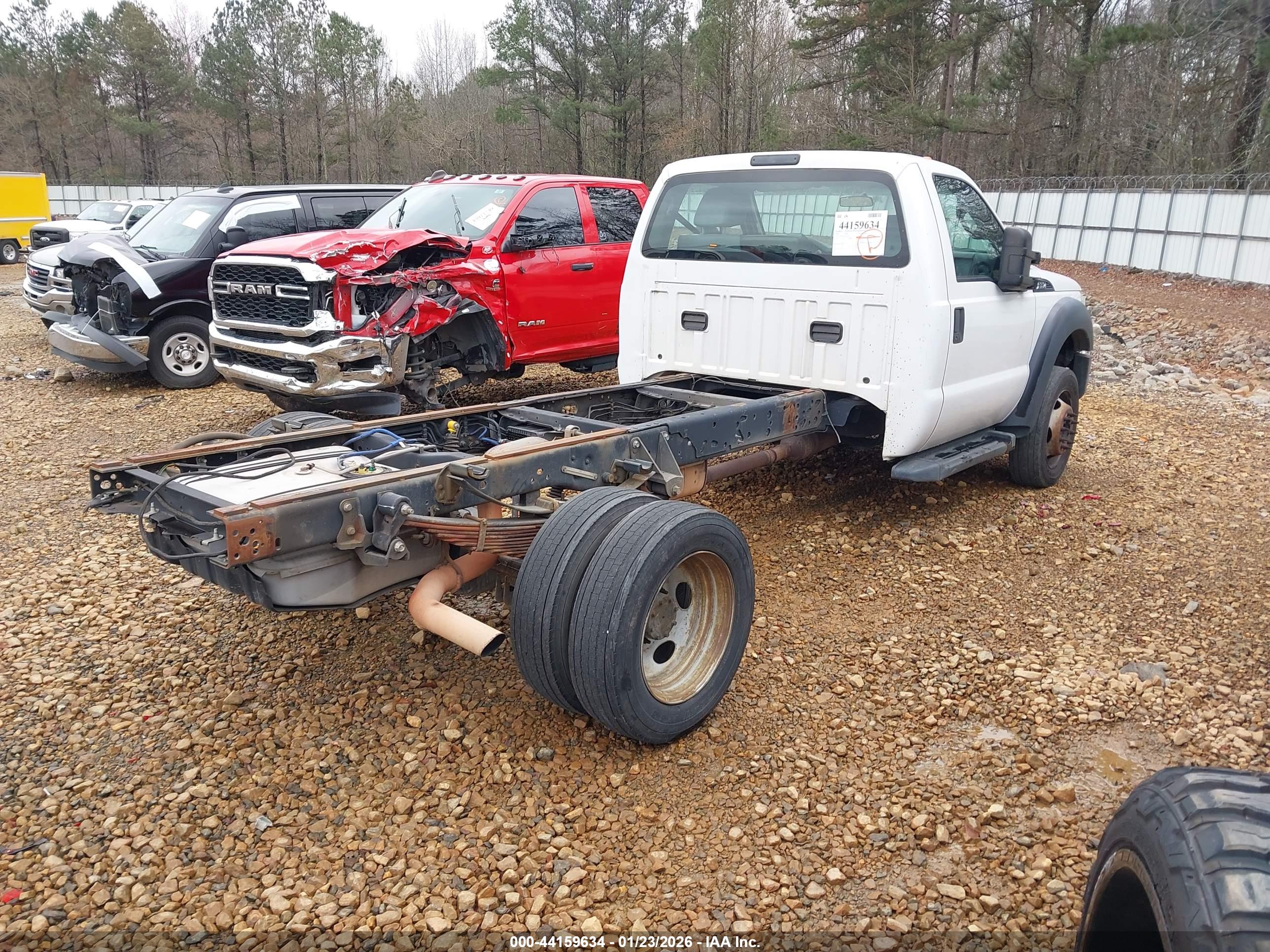 FORD F-550 image 4