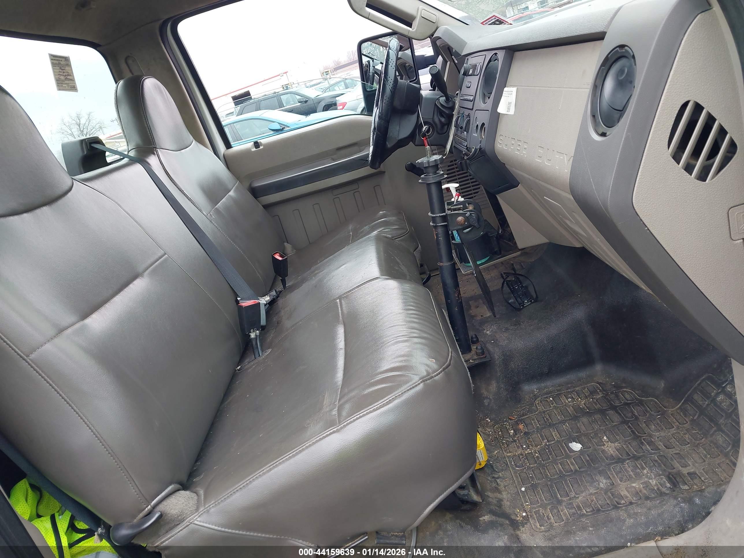 FORD F-350 image 8