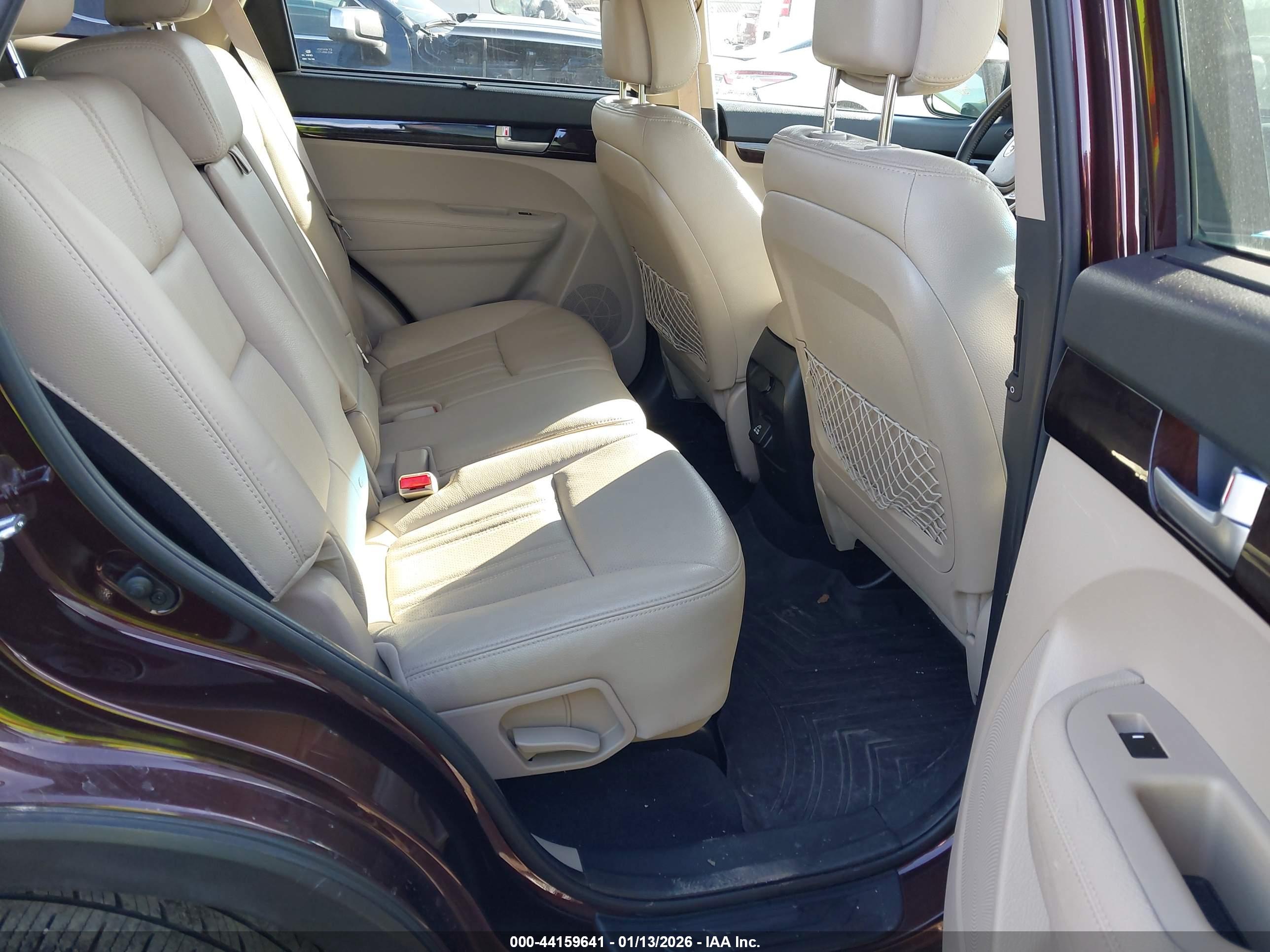 KIA SORENTO image 8