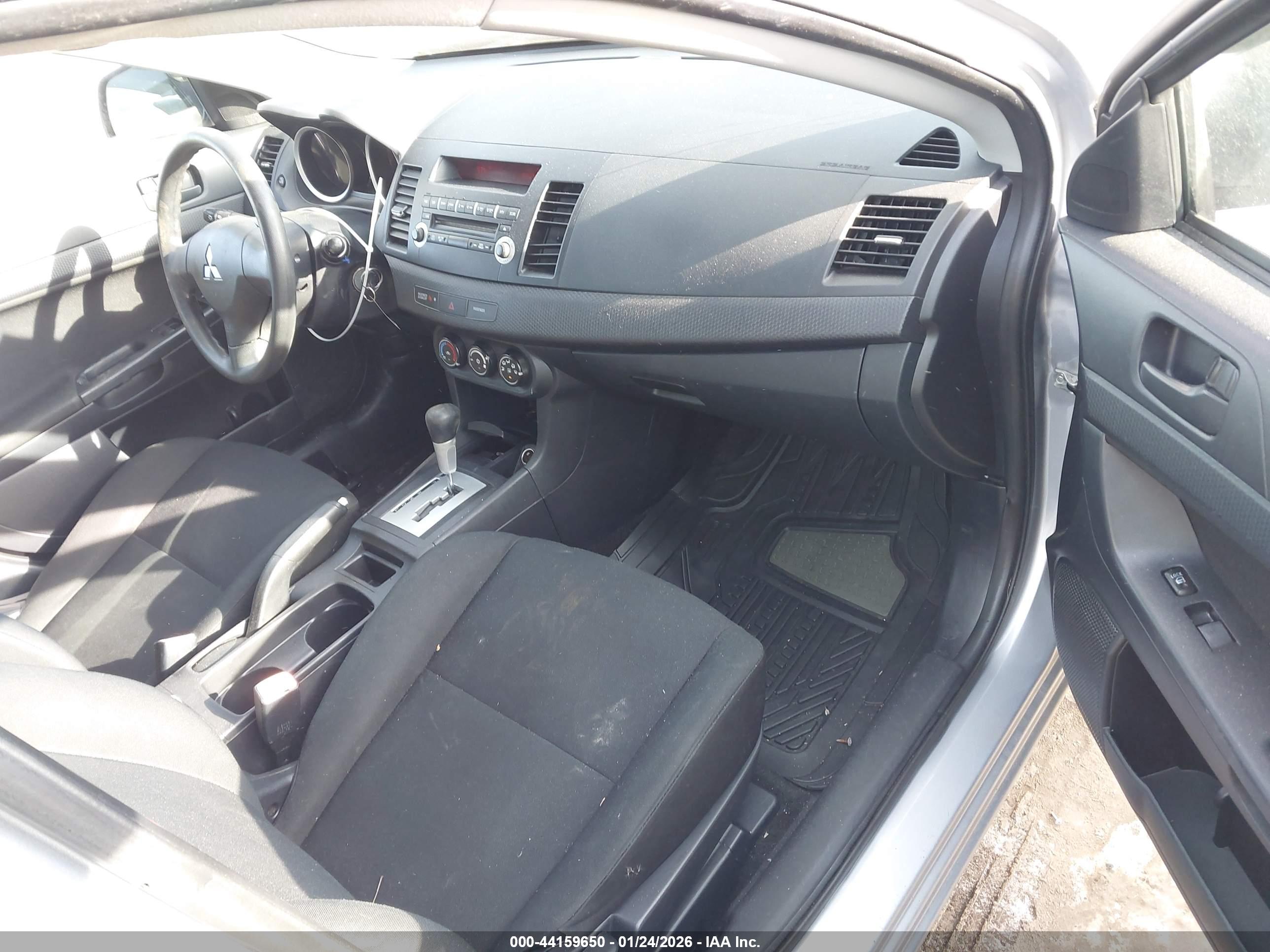 MITSUBISHI LANCER image 5